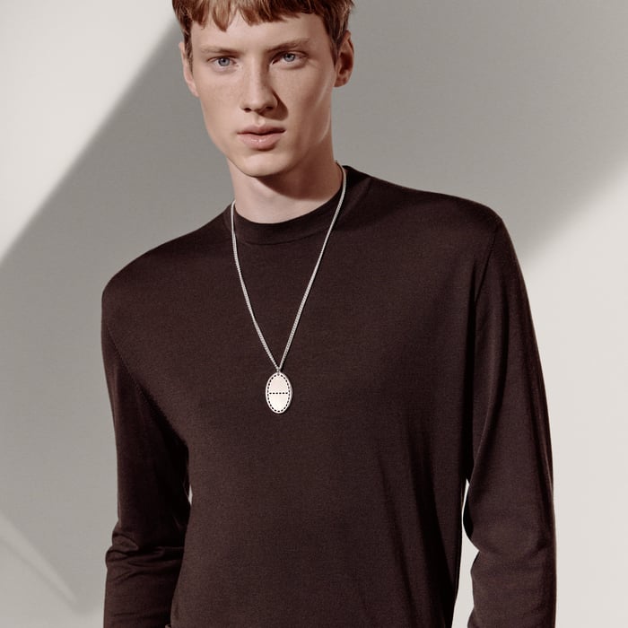 Sans Coloris Point Sellier Long Pendant