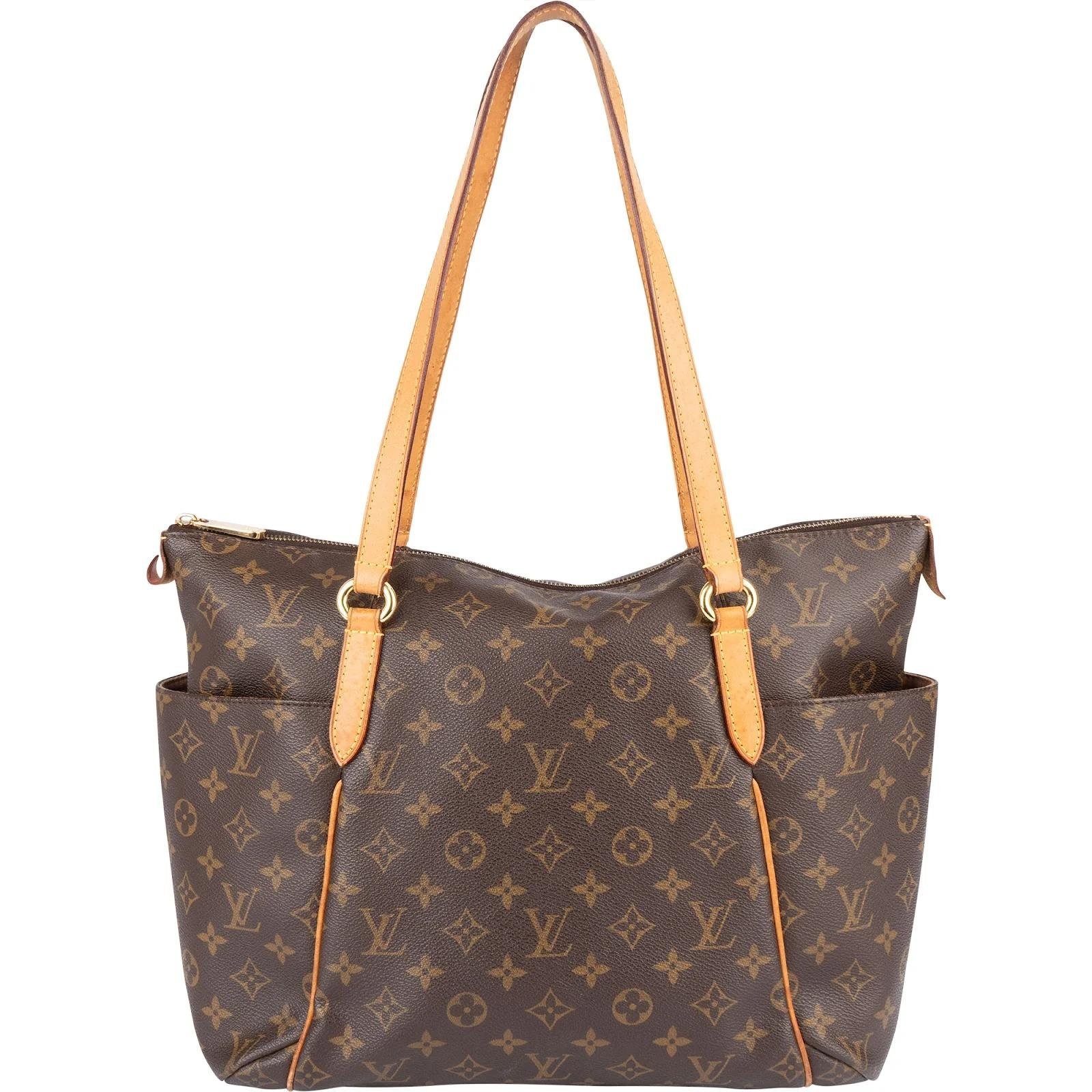 Totally leather handbag