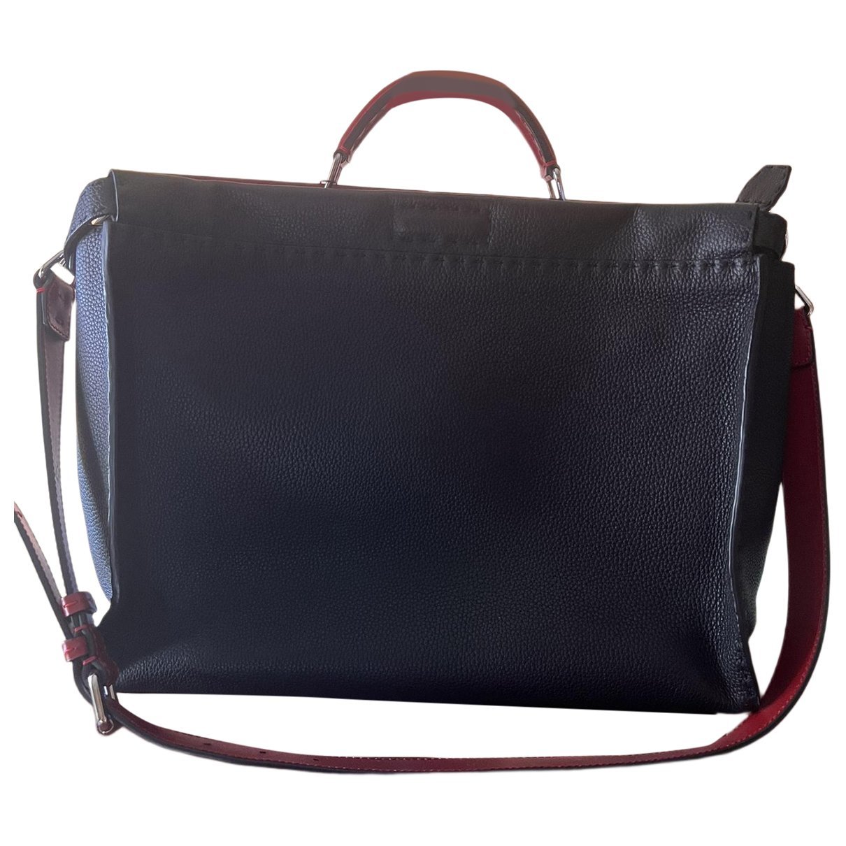 Leather travel bag