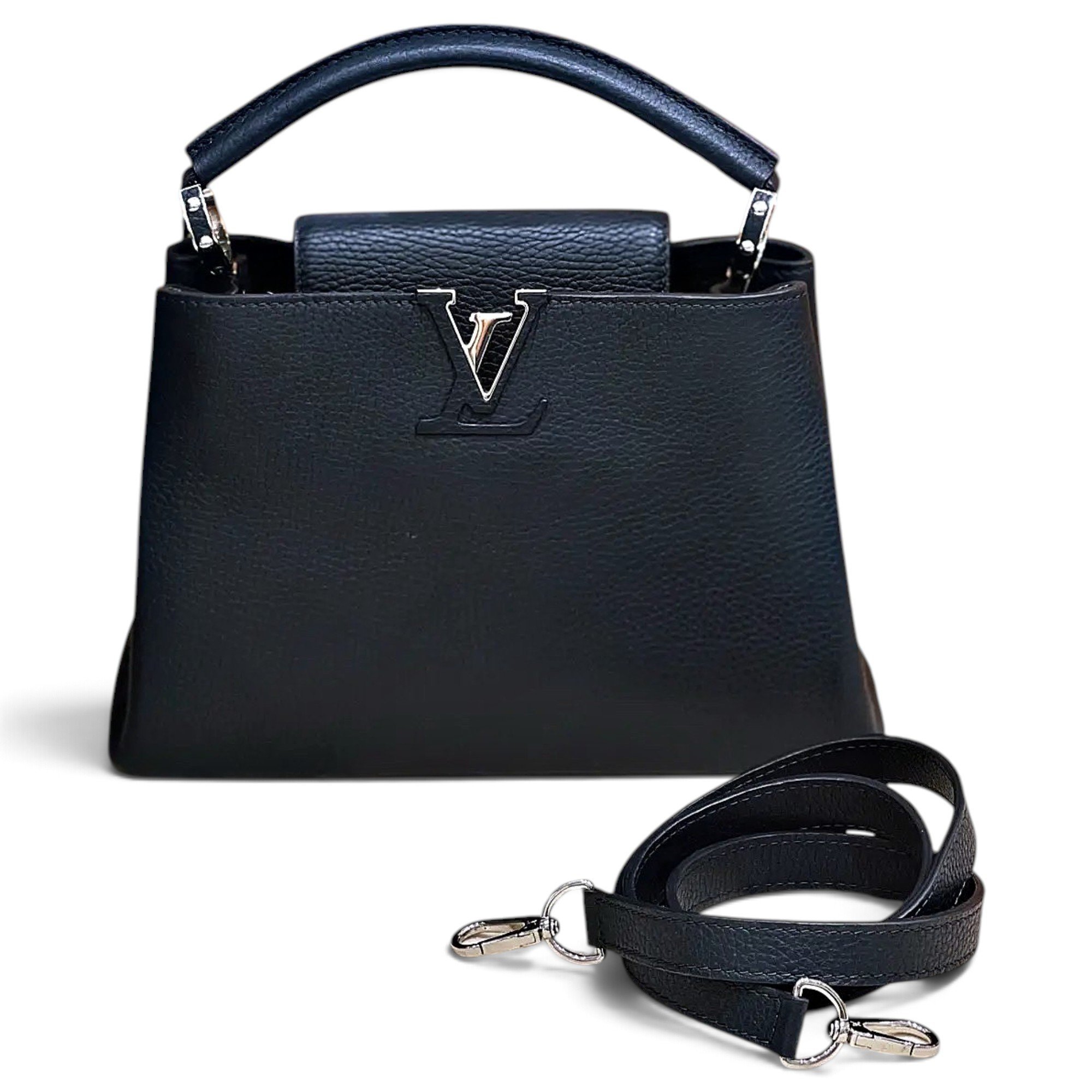 Capucines leather handbag