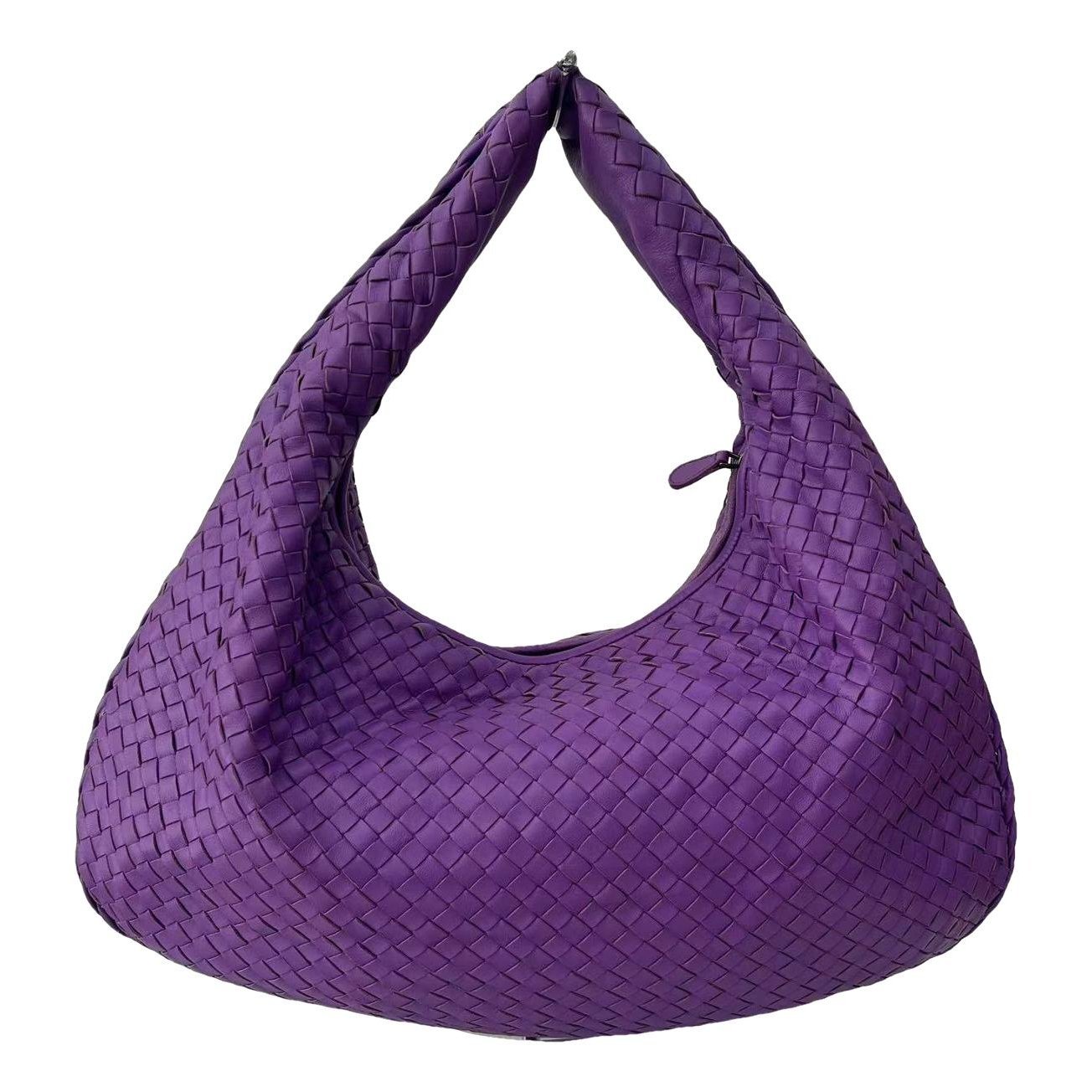 Veneta leather handbag