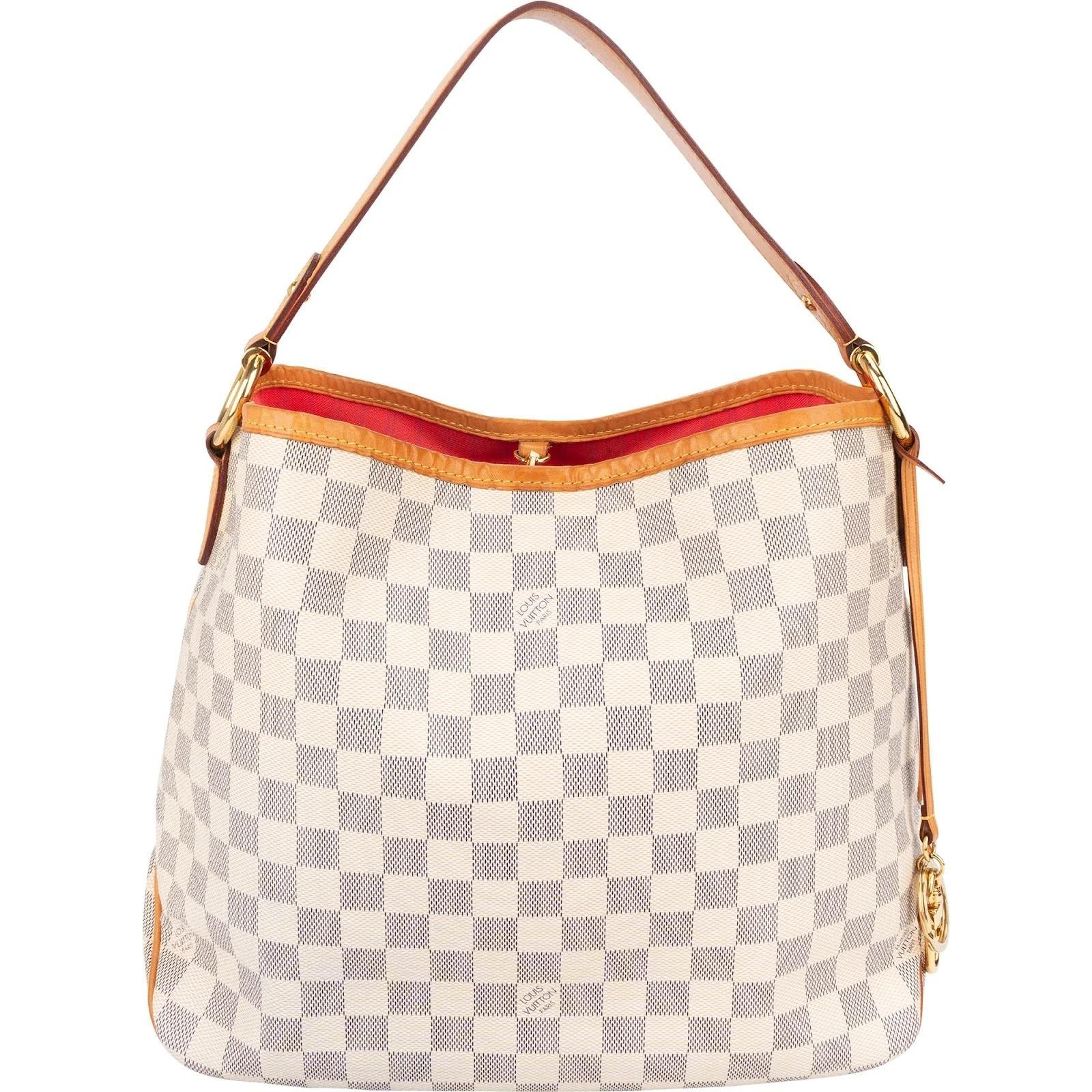 Delightful leather handbag