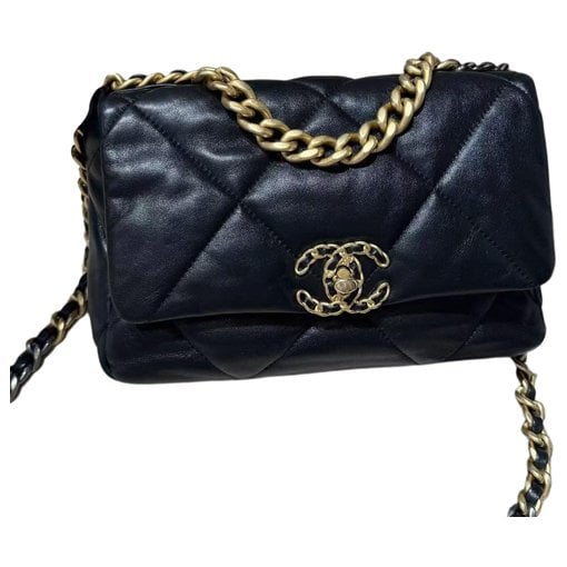 Chanel 19 leather handbag