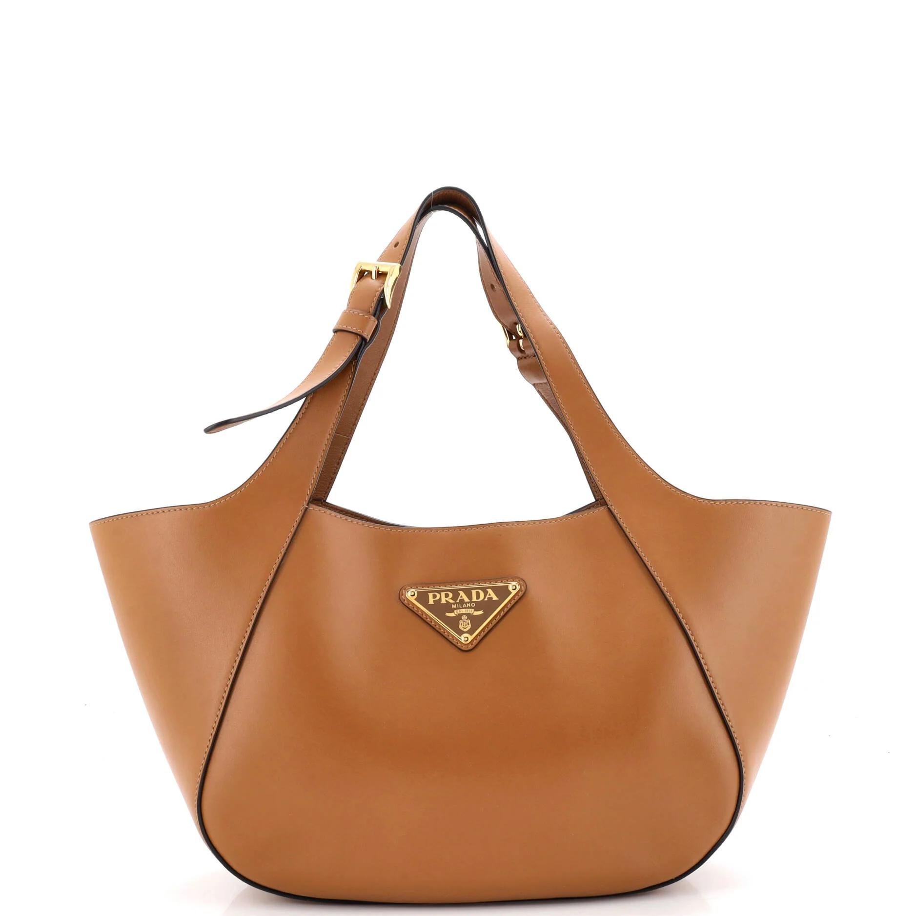 Leather tote