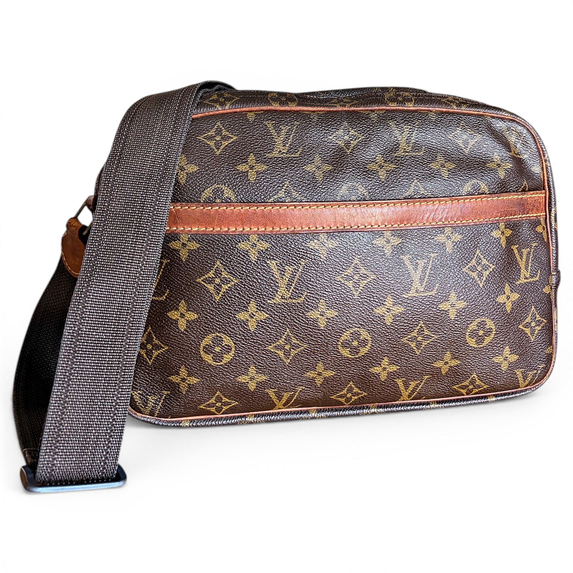 Reporter leather crossbody bag