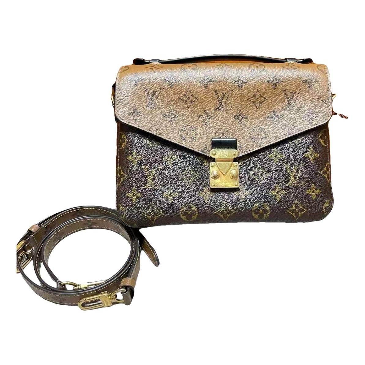 Metis leather handbag