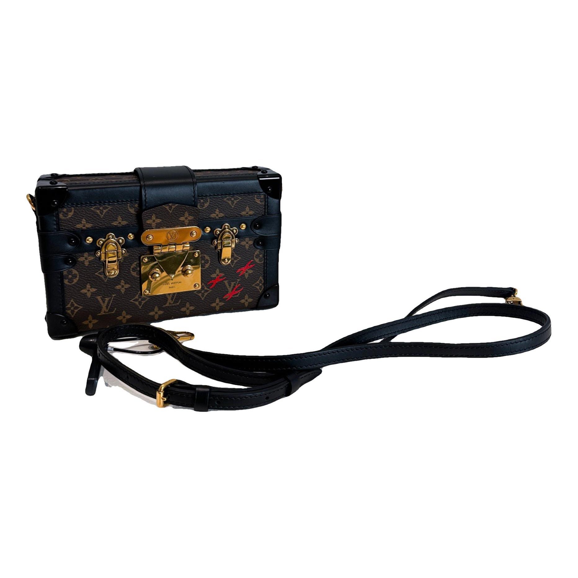 Petite Malle leather handbag