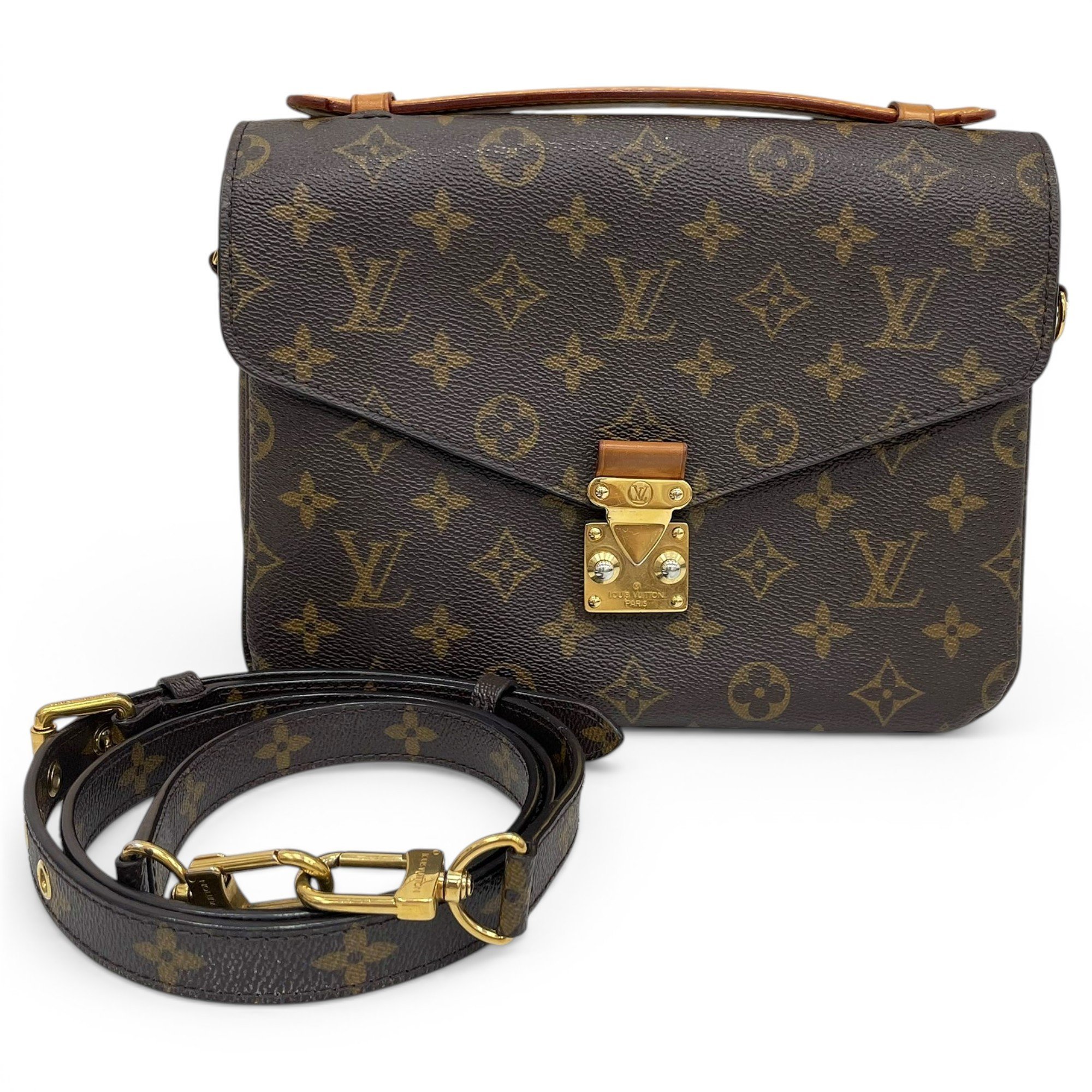 Metis leather handbag