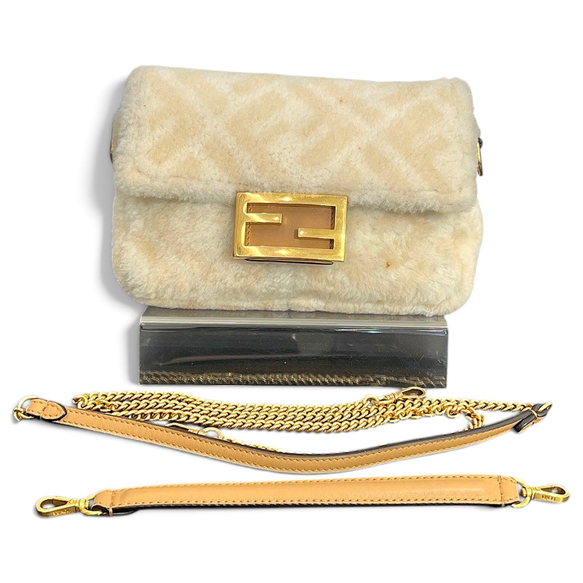Baguette leather handbag