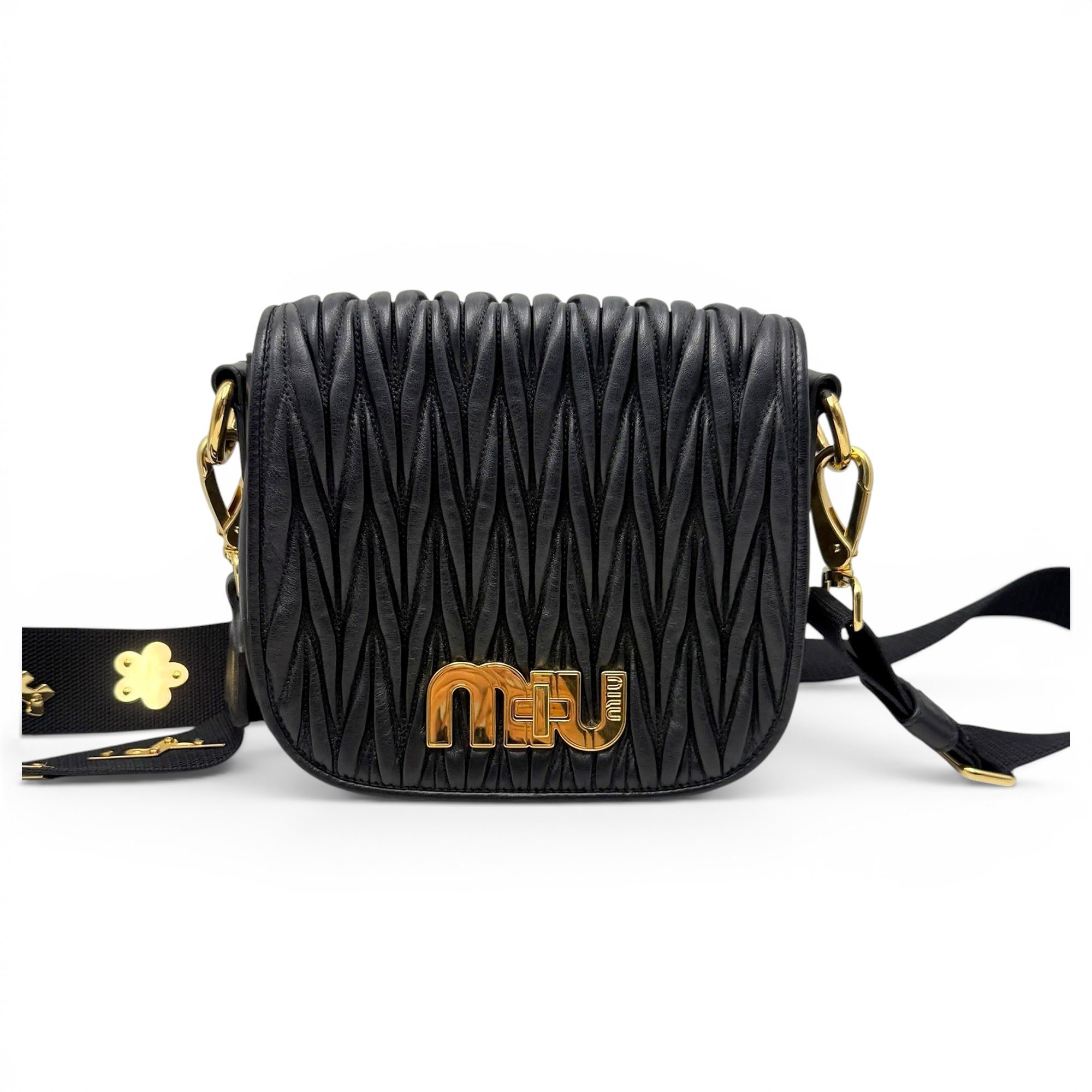 Matelassé leather crossbody bag