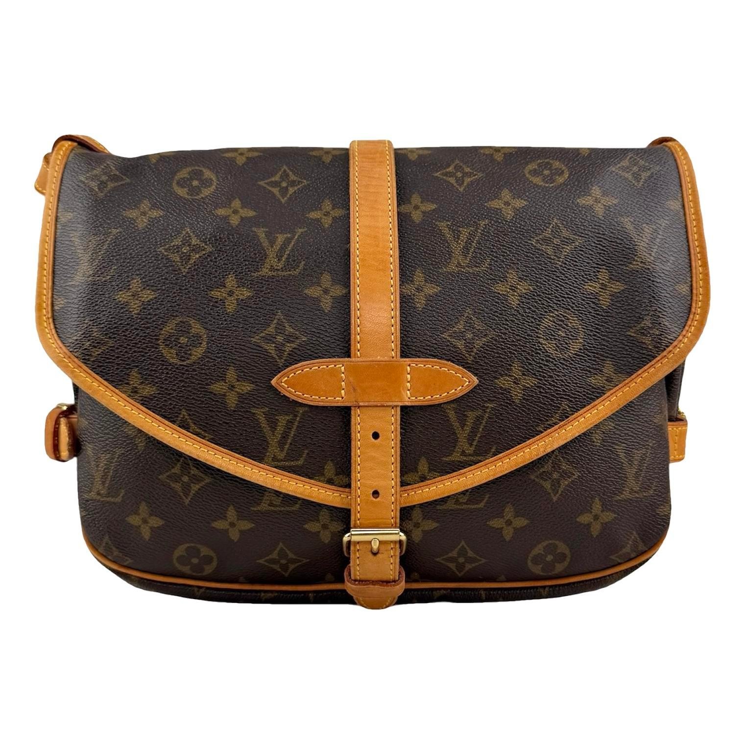 Saumur leather crossbody bag