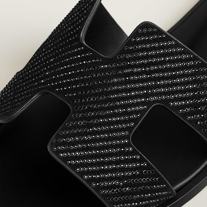 Noir Oran Sandal