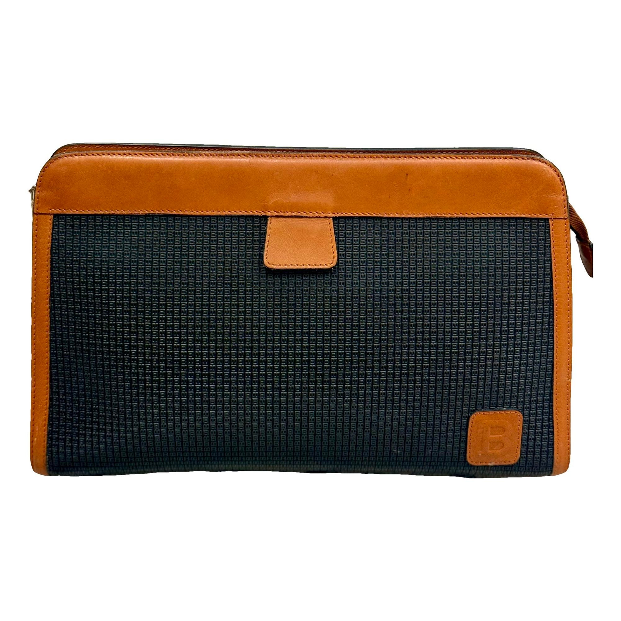 Leather clutch bag