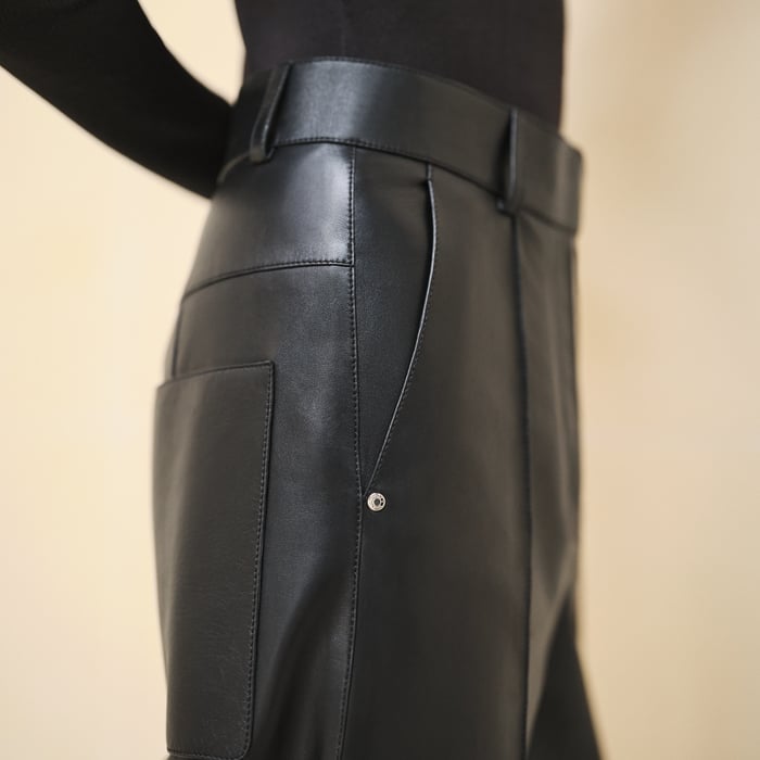 Noir Chino Pants
