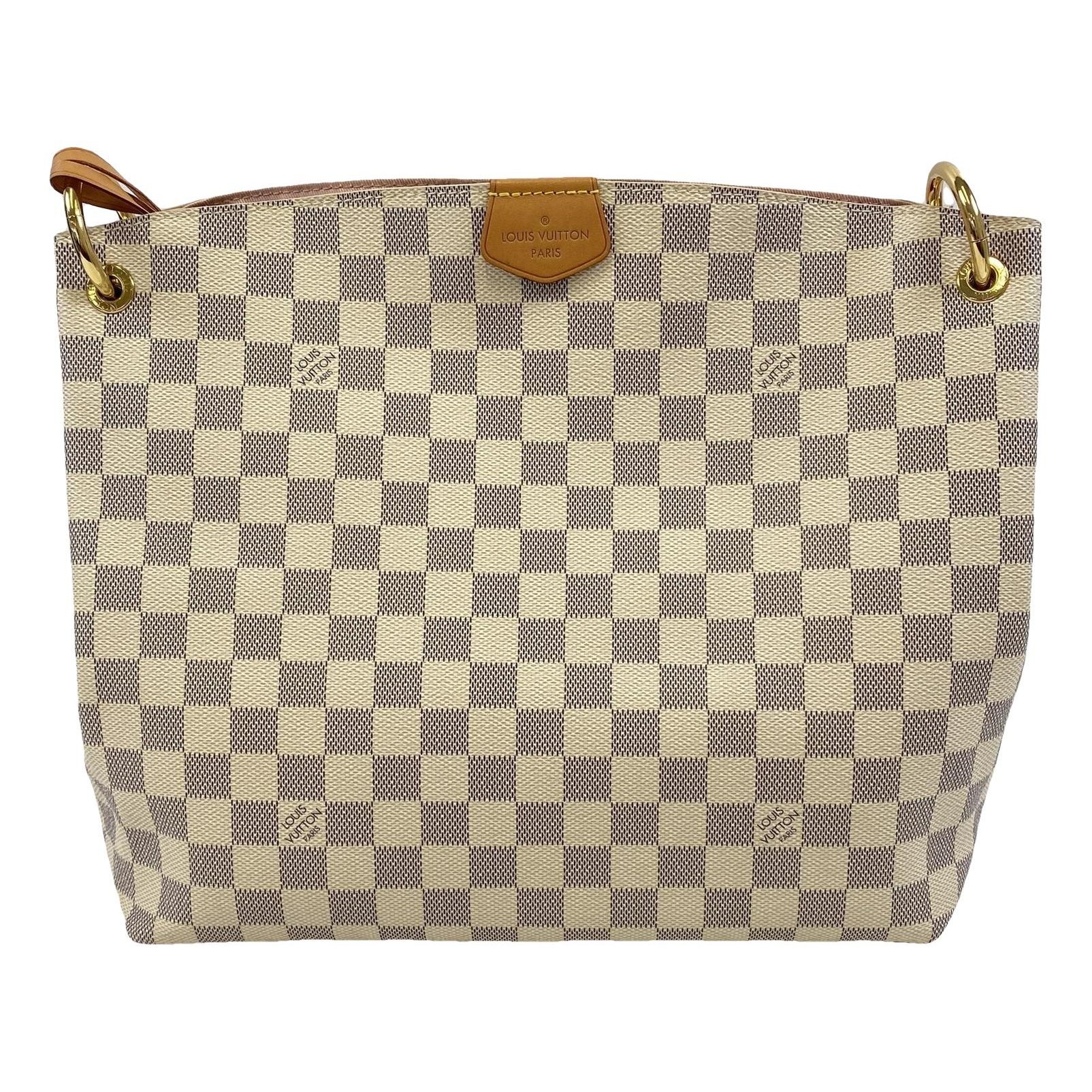Graceful leather tote