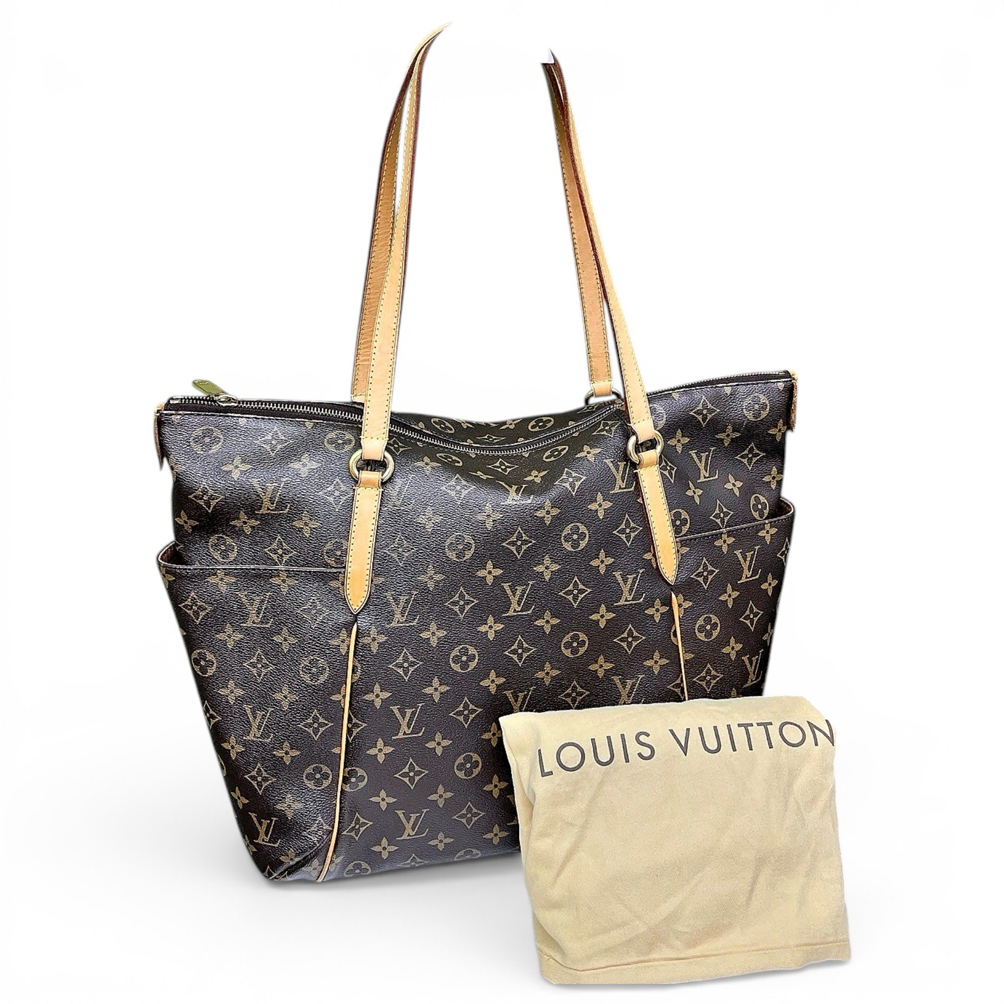 Totally leather tote
