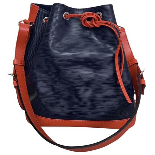 Noé leather crossbody bag