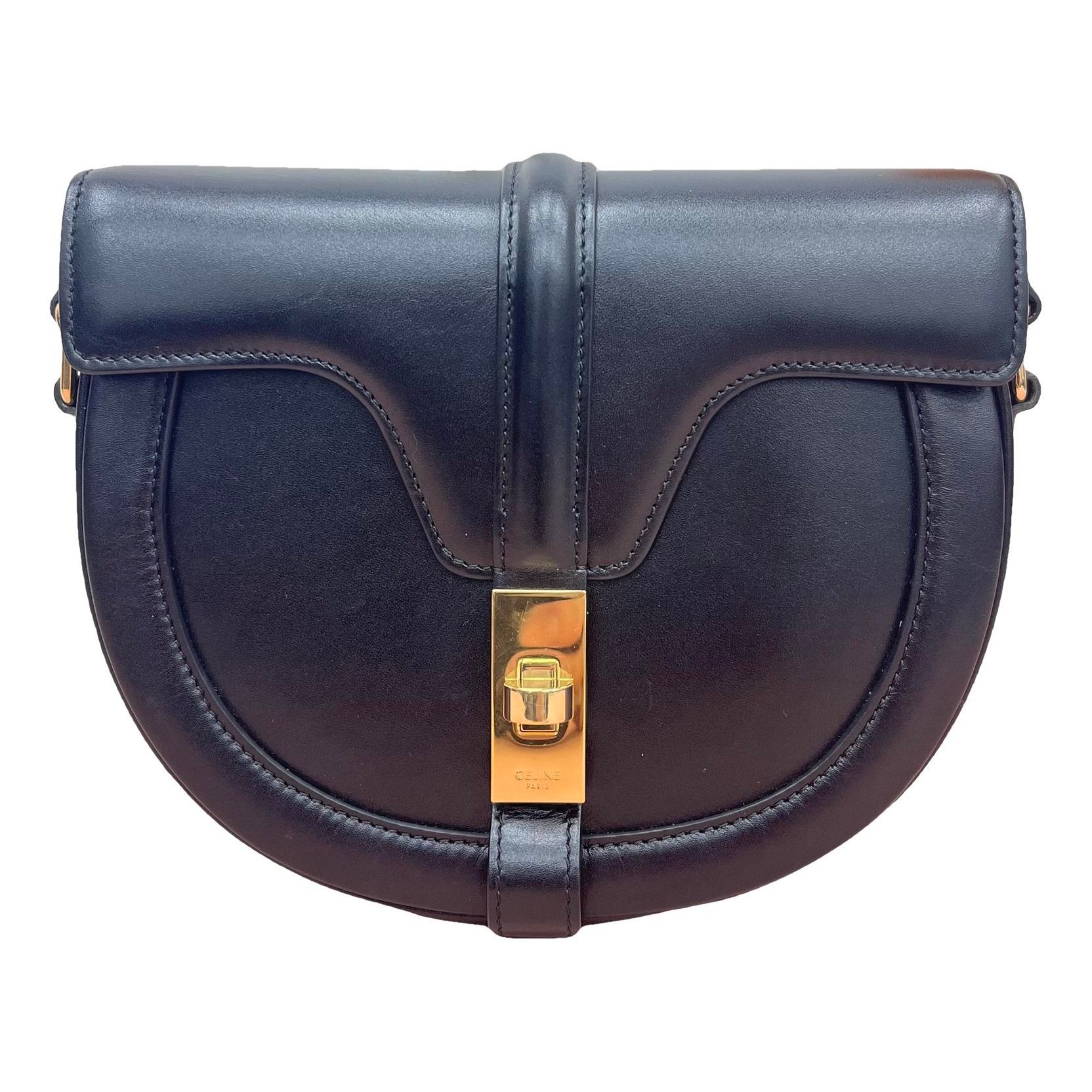 SAC 16 BESACE leather handbag
