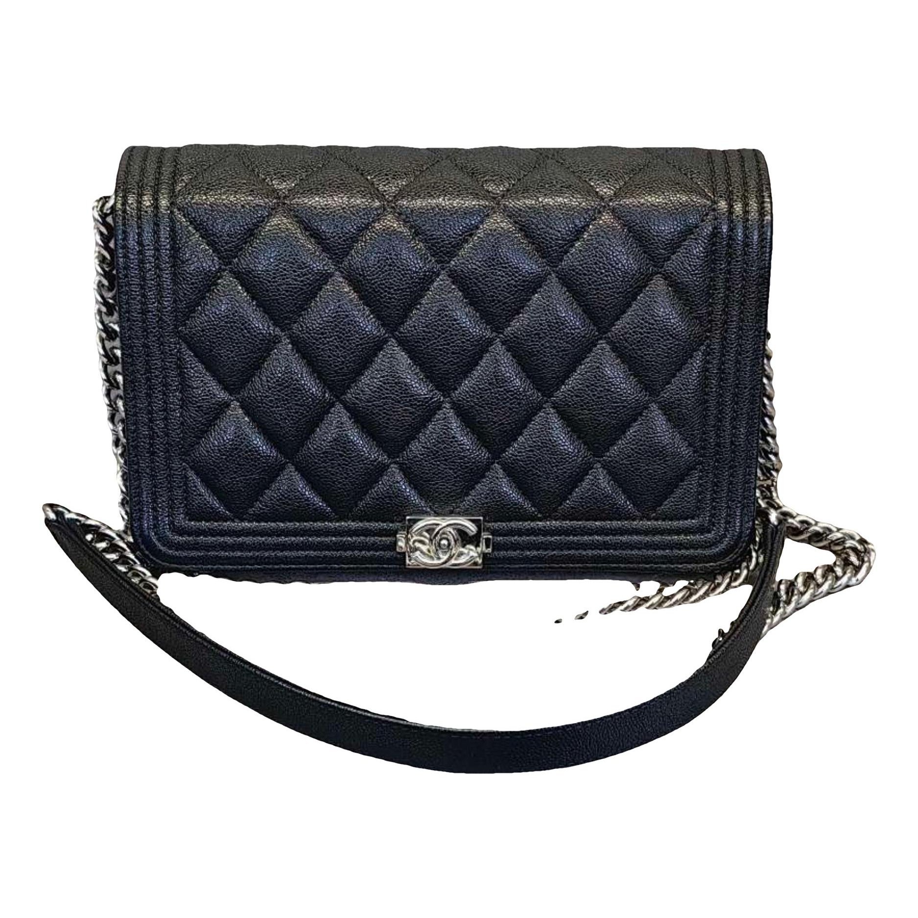 Wallet On Chain Boy leather crossbody bag