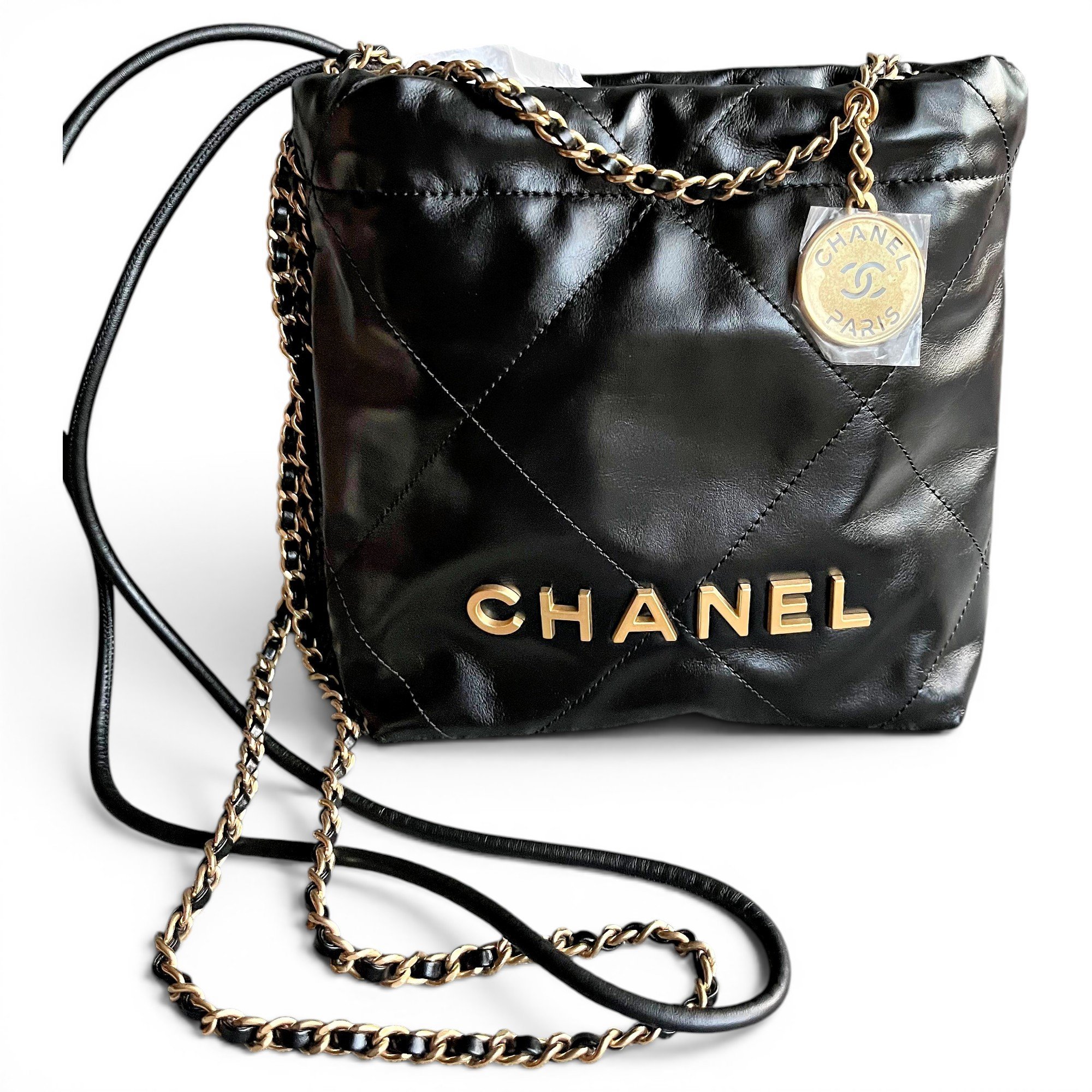 Chanel 22 leather handbag