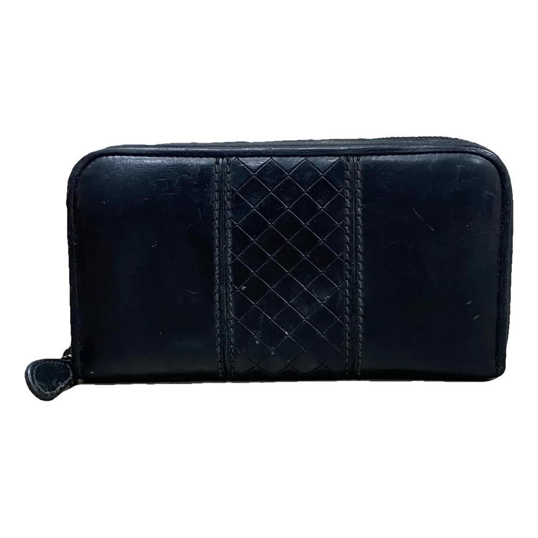 Leather clutch bag