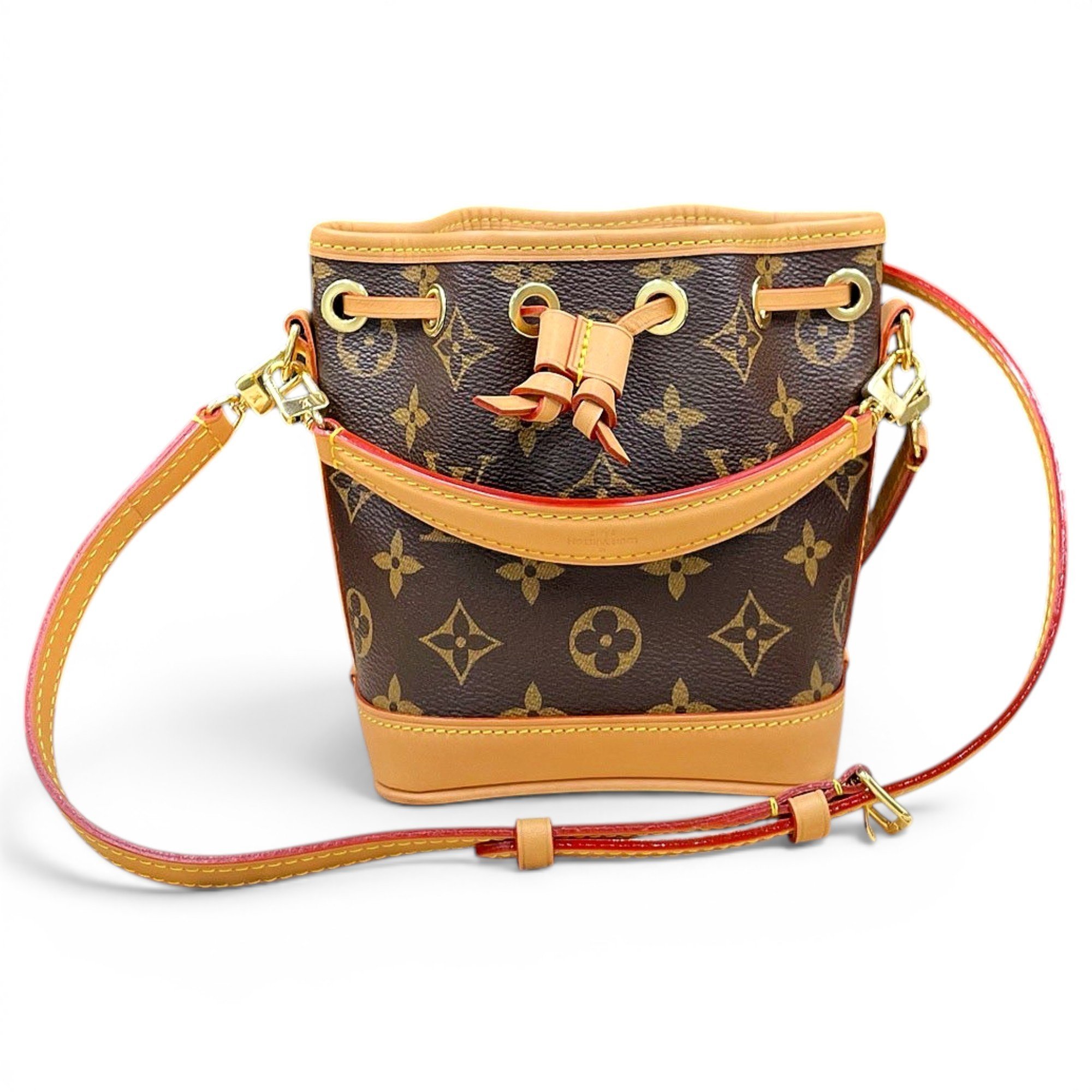 Nano Noé leather handbag