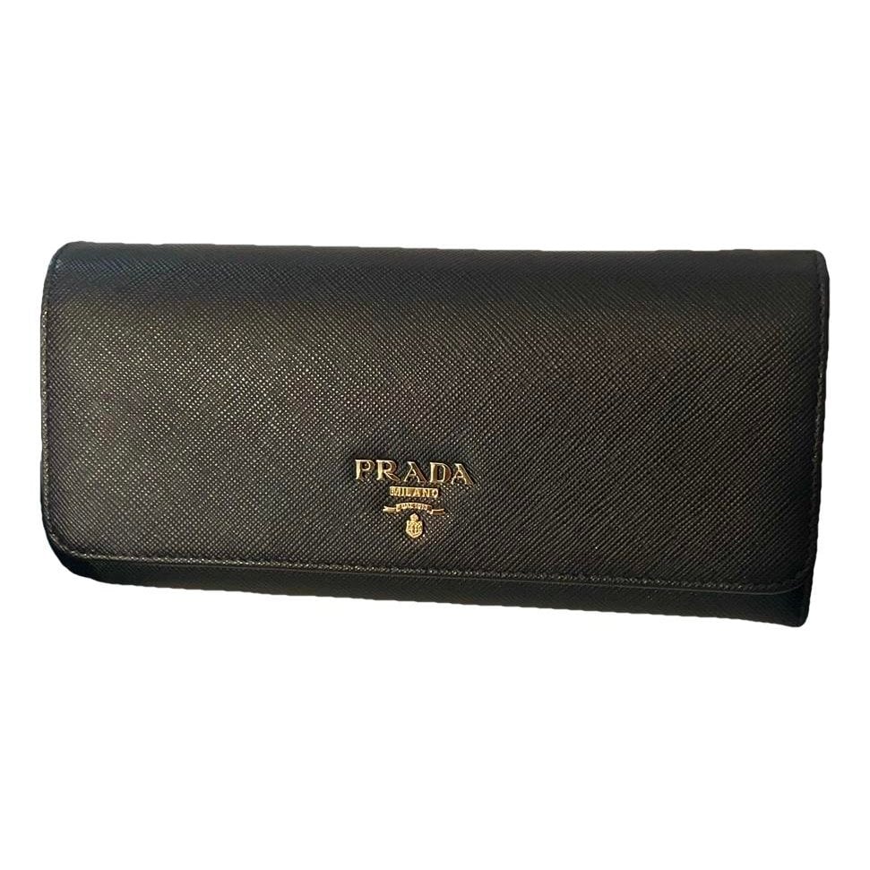 Leather clutch bag