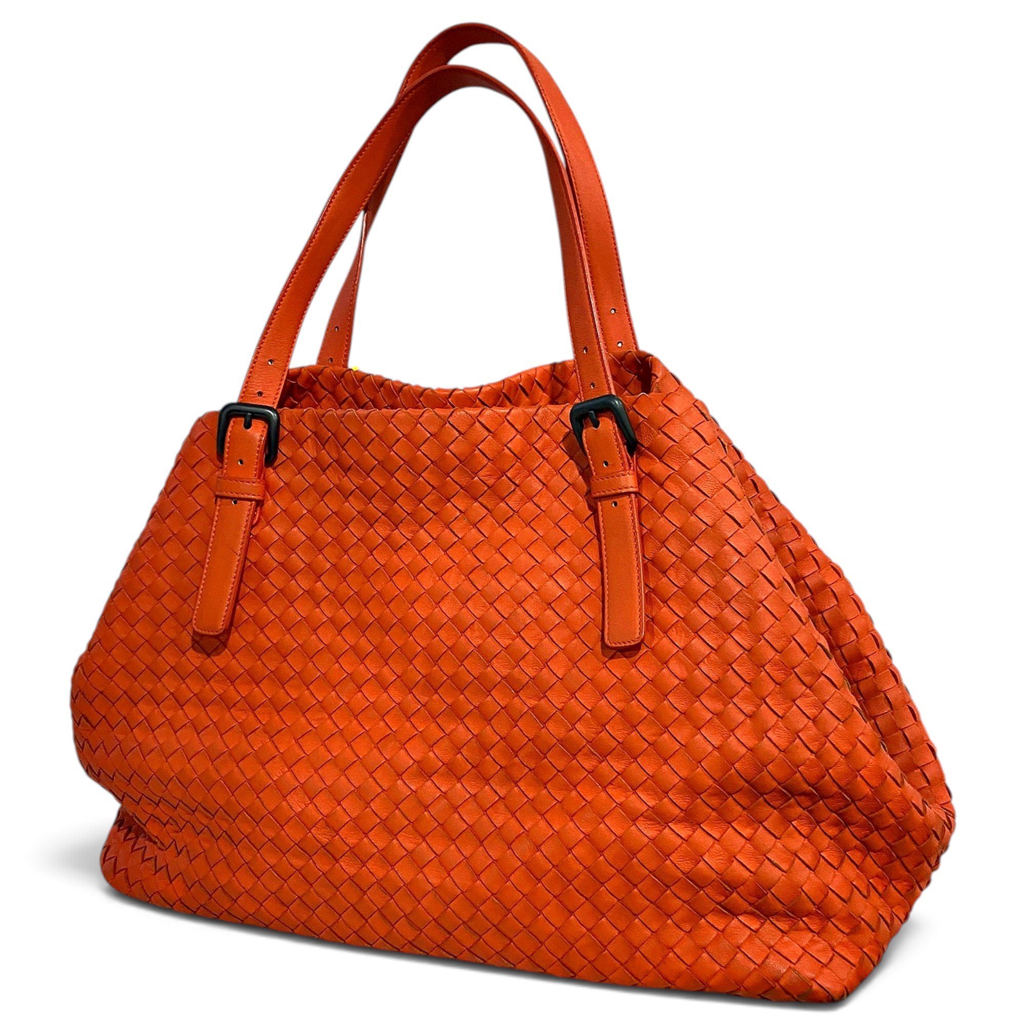 Bottega Veneta Fourre-Tout leather handbag