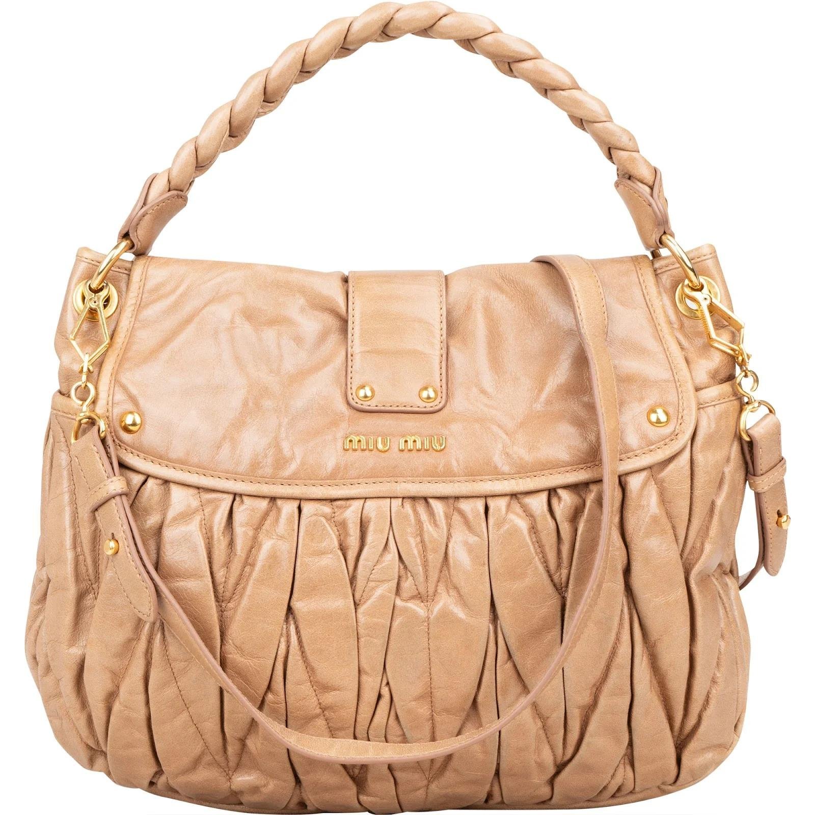 Matelassé leather handbag