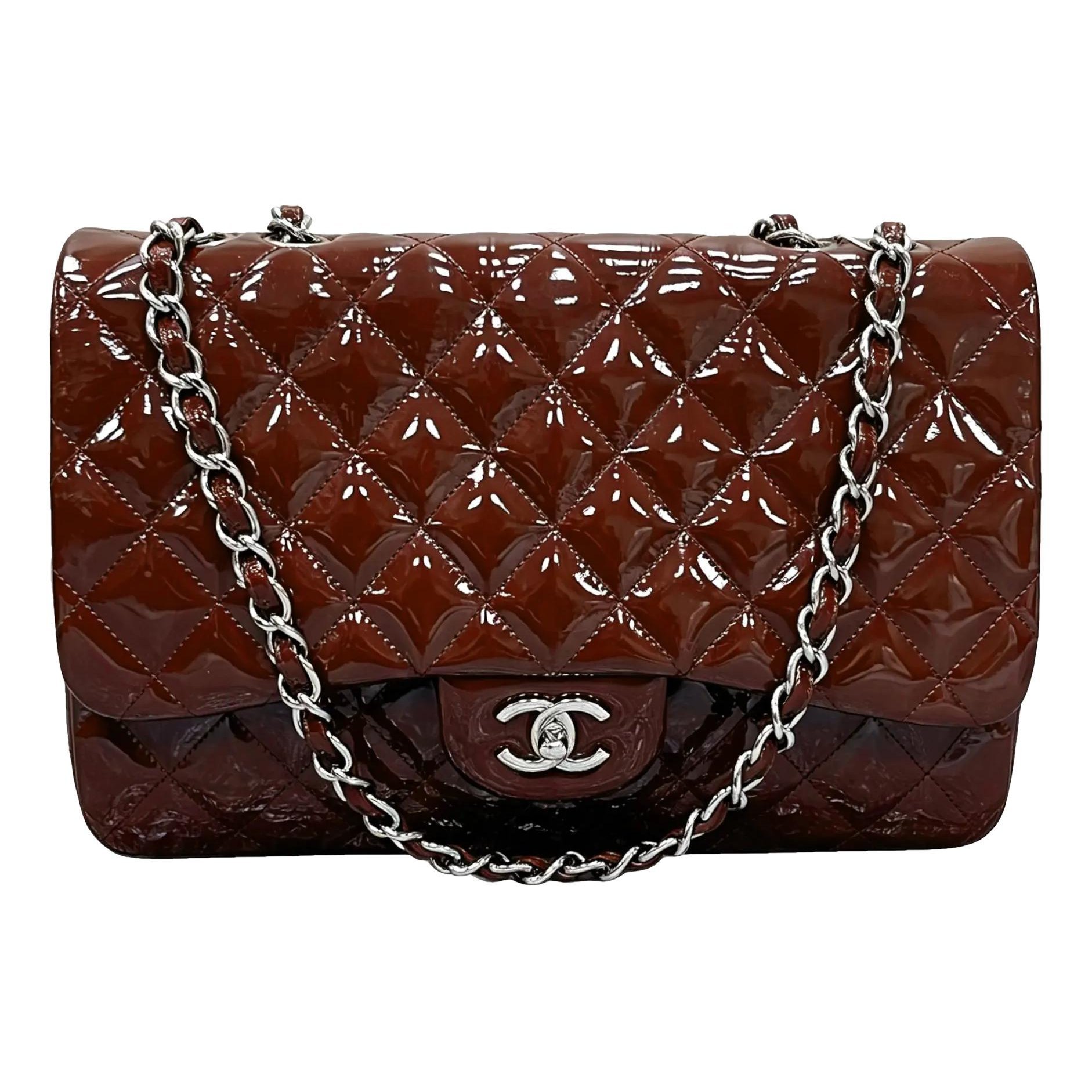 Timeless/Classique patent leather handbag
