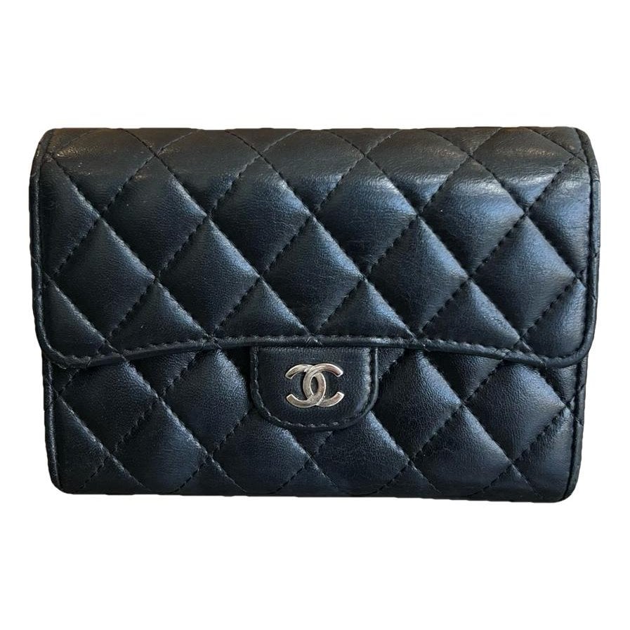 Leather clutch bag