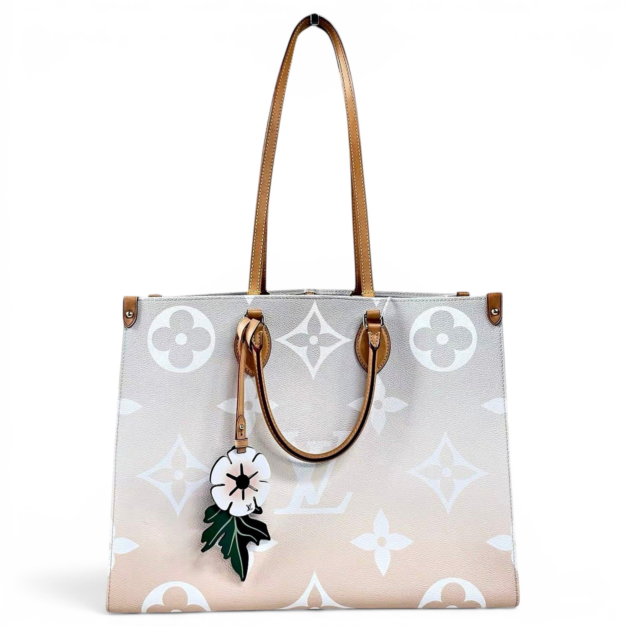 Onthego leather tote