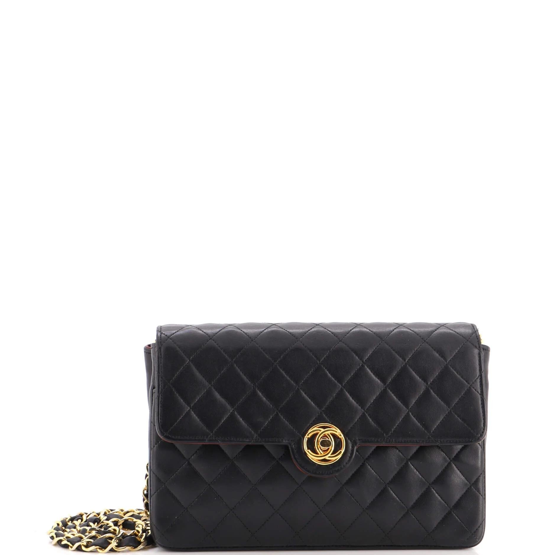 Chanel Vintage CC Chain leather crossbody bag