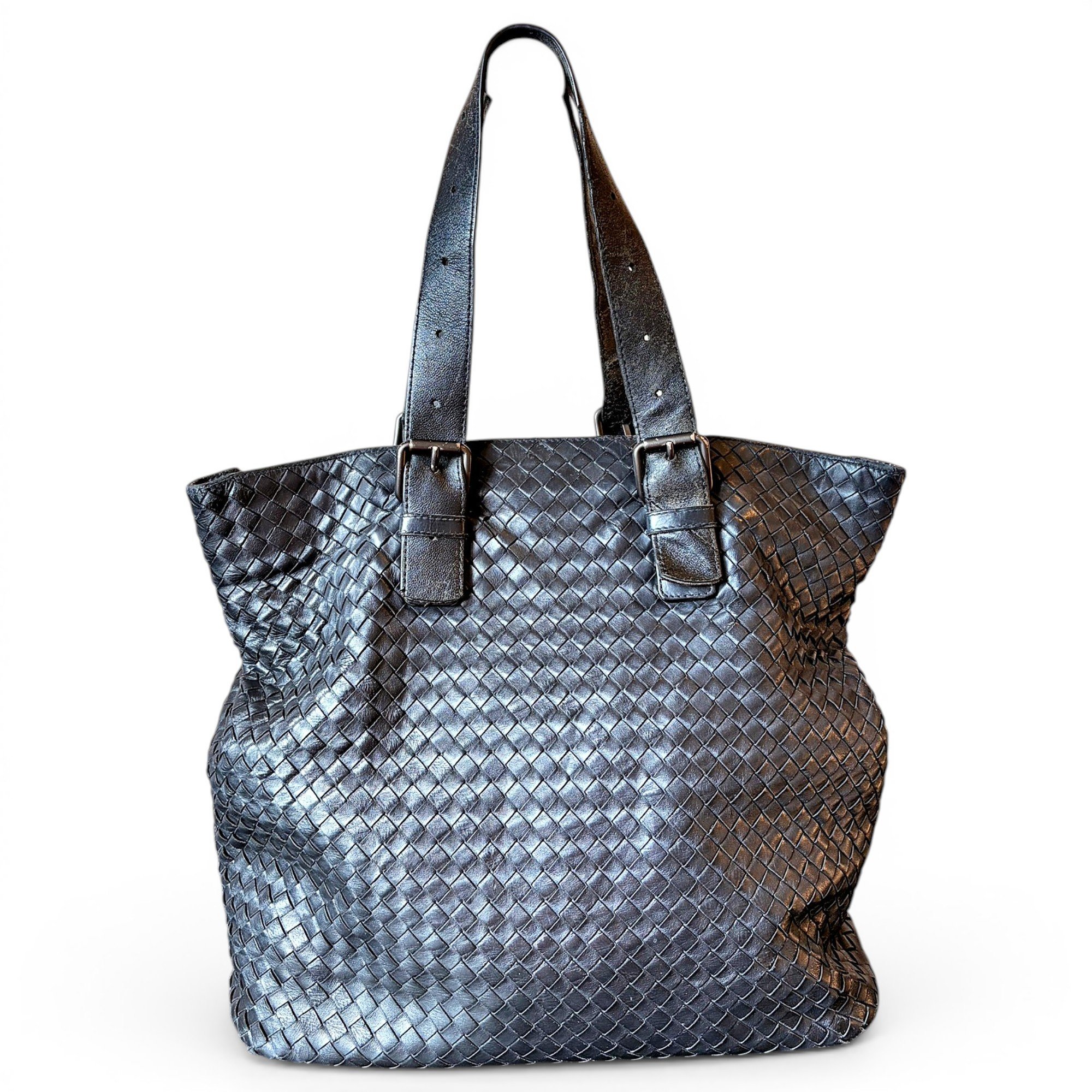 Leather tote
