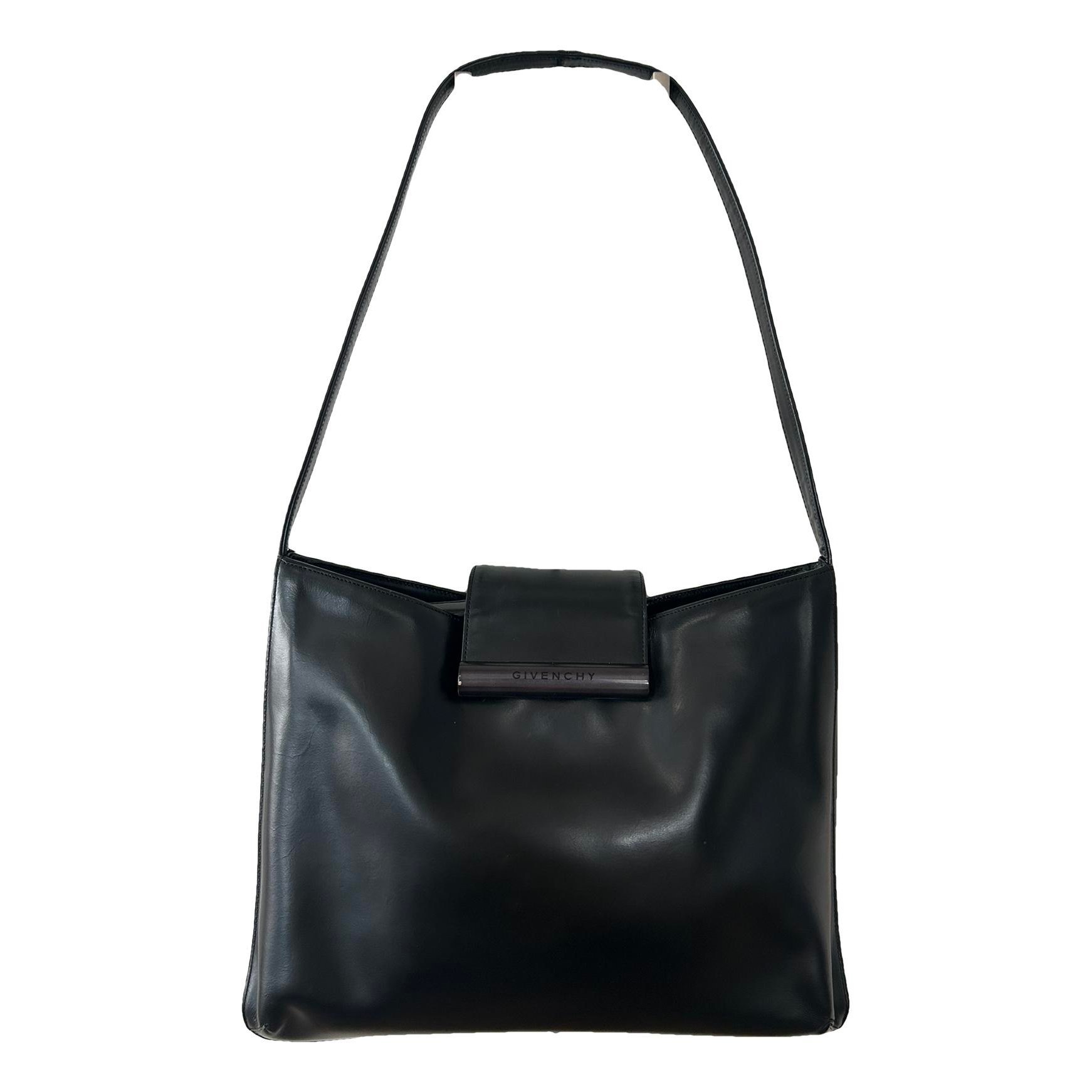 Whip leather handbag