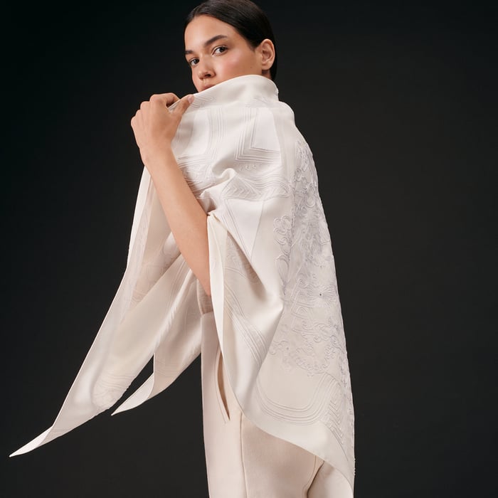 Ivoire Bouquets Sellier Embroidered Giant Triangle