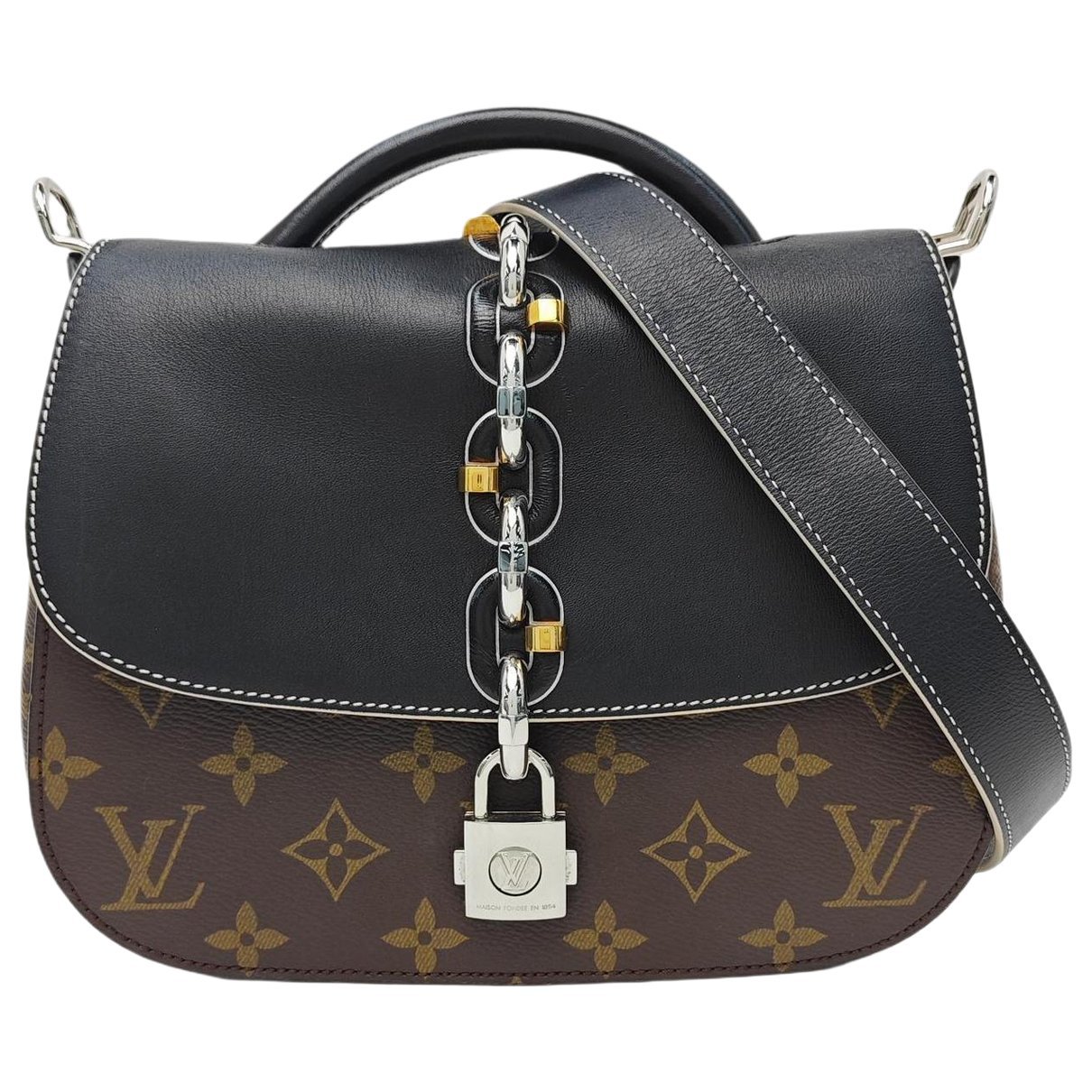 Louis Vuitton Chain It leather handbag