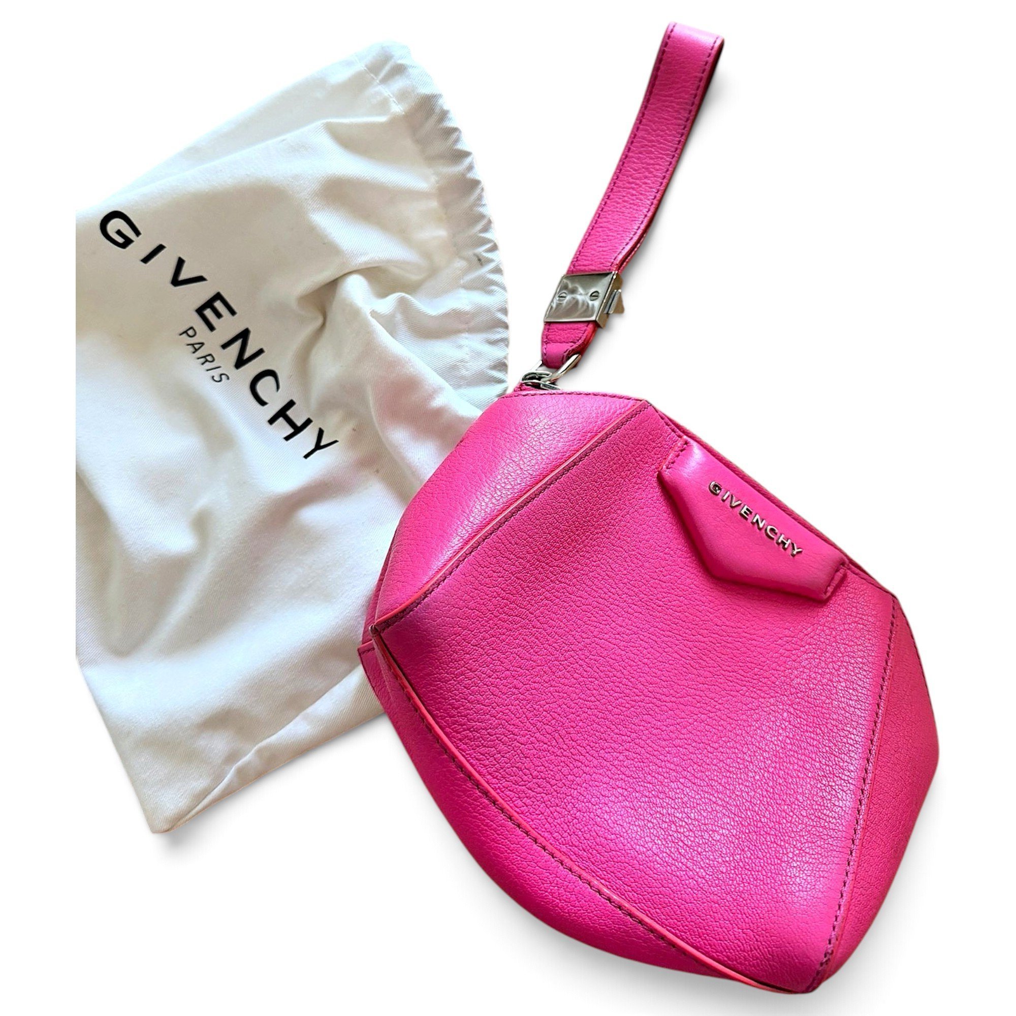 Antigona leather handbag