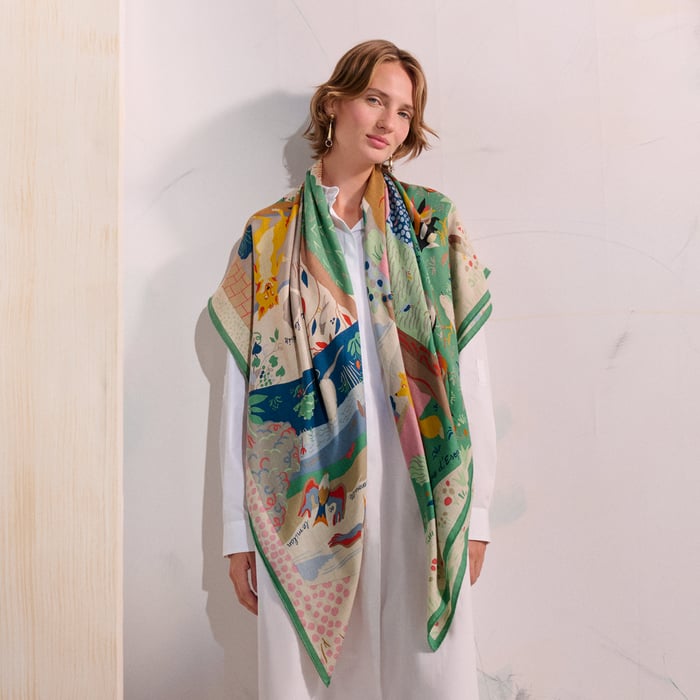 Le Livre d'Esope Shawl 140