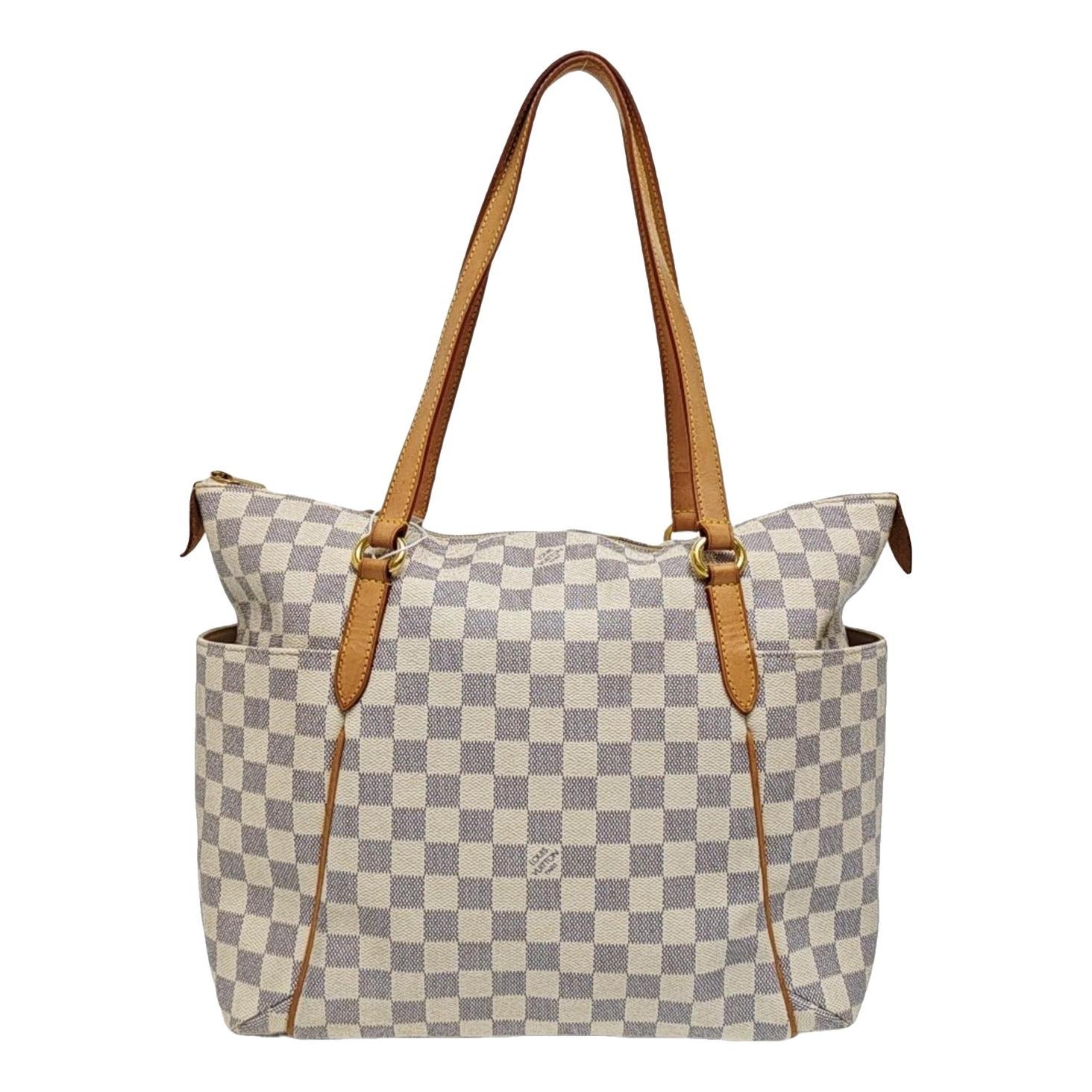 Totally leather handbag