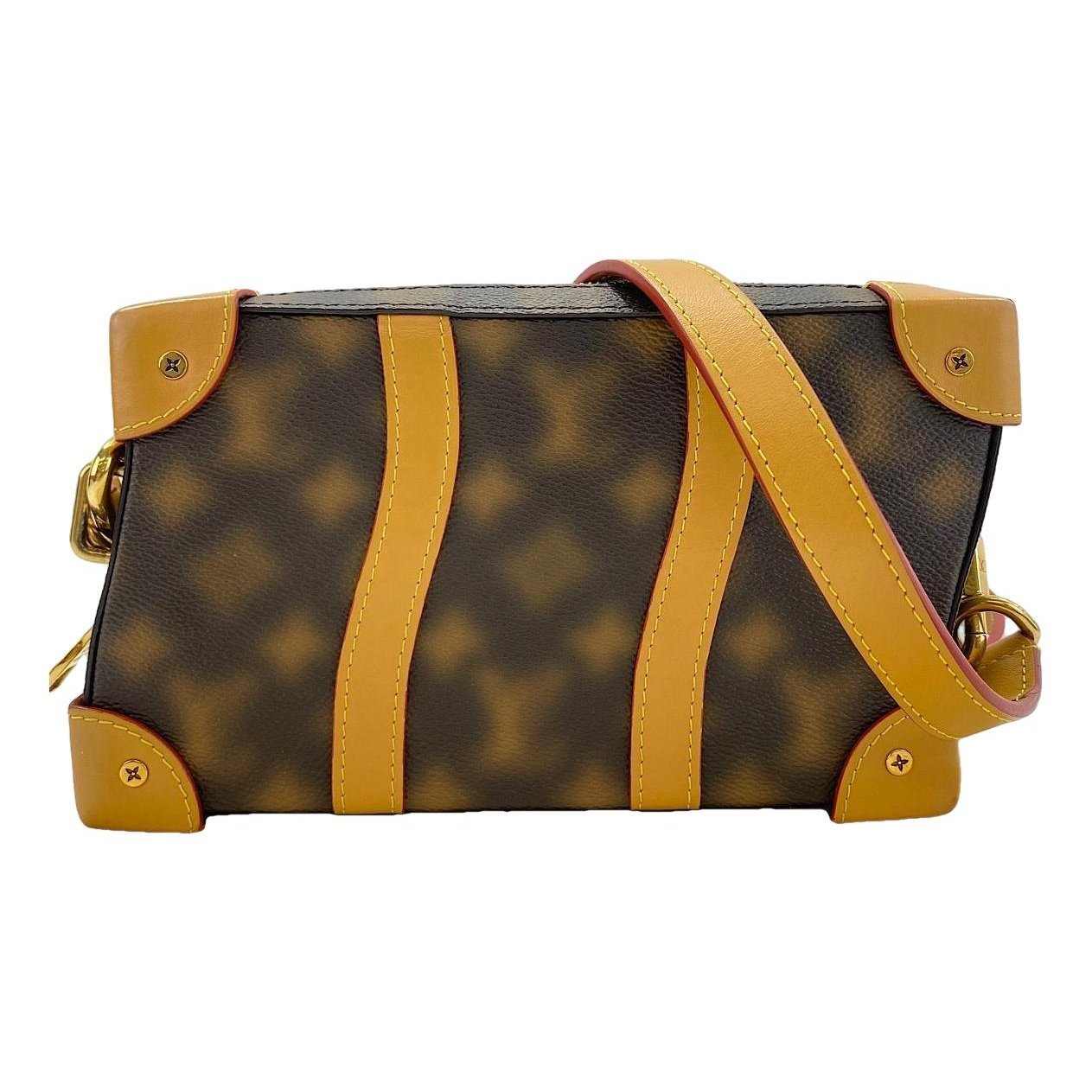 Leather travel bag