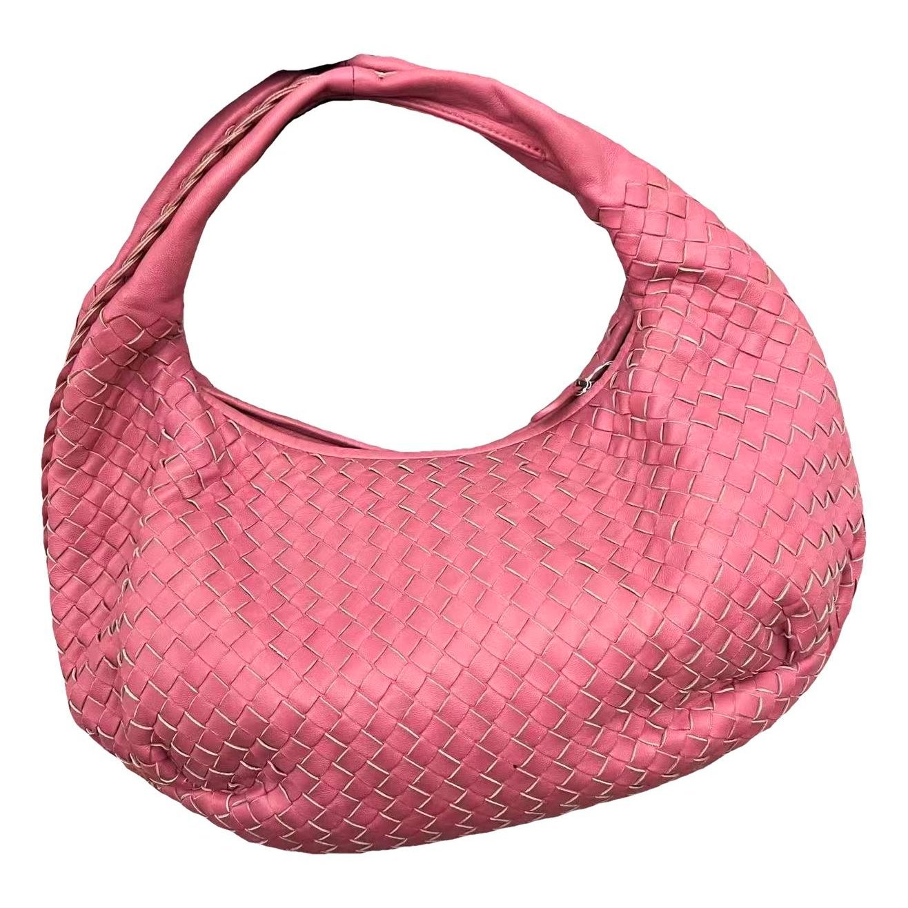 Veneta leather handbag