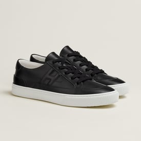 Deep sneaker