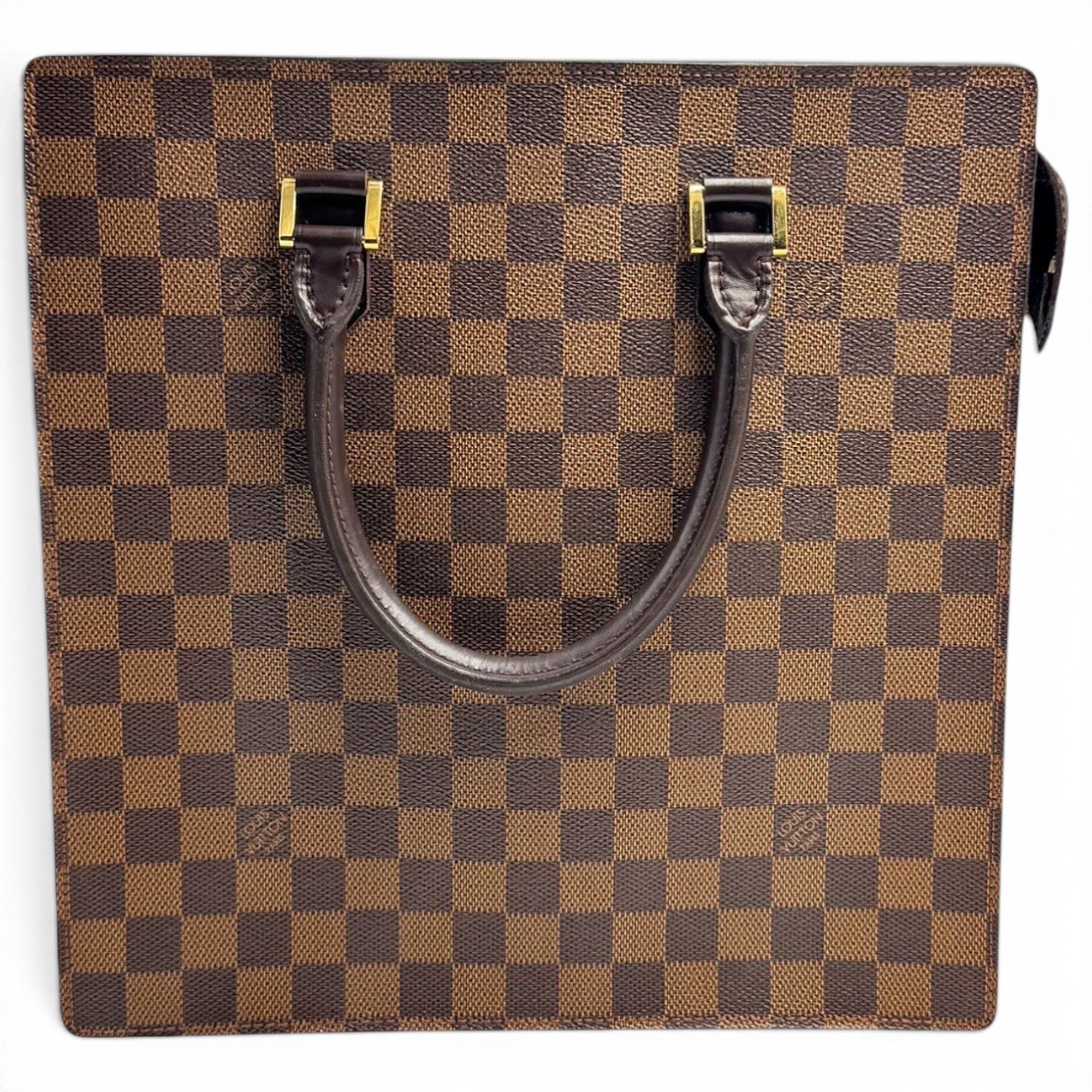 Plat leather handbag