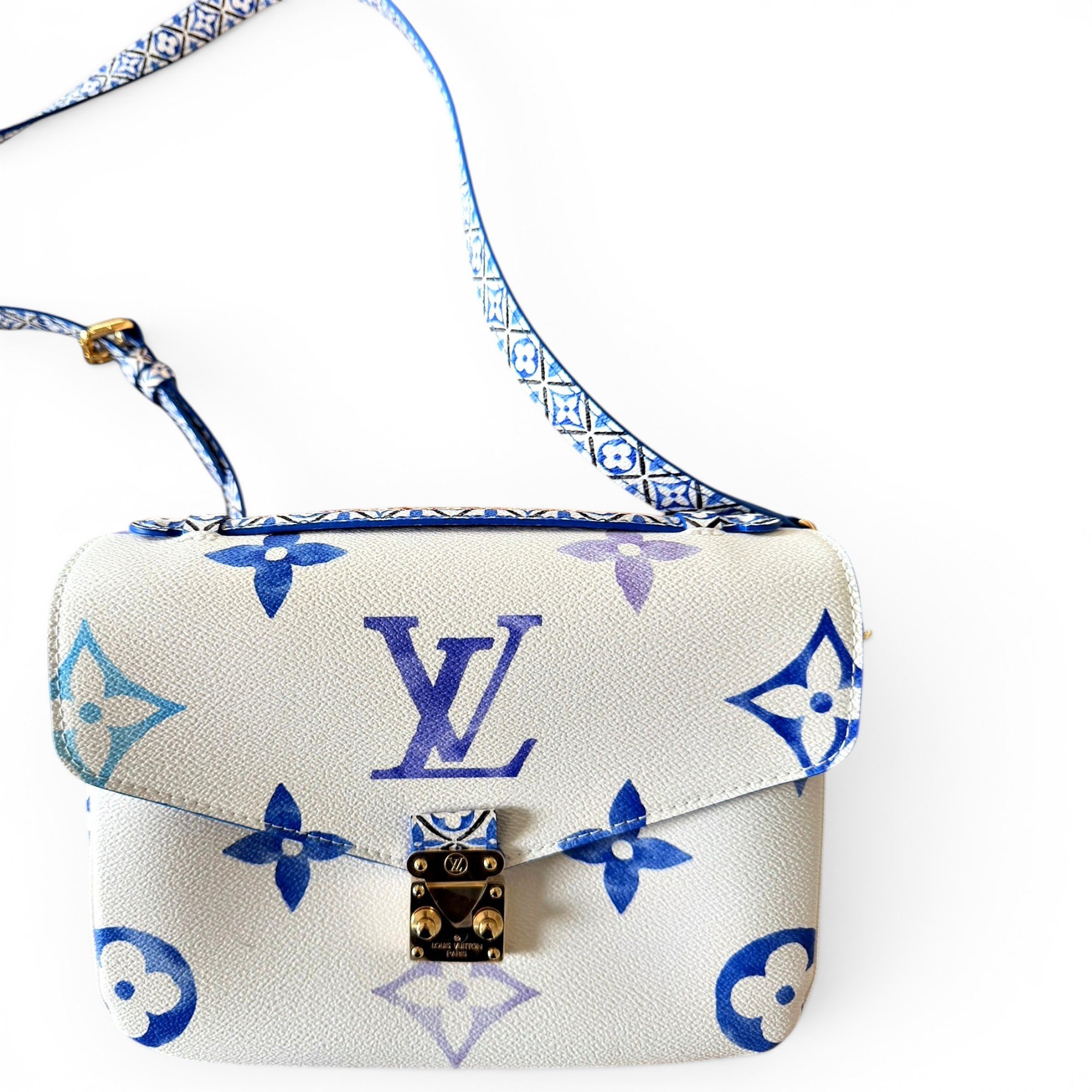 Metis leather crossbody bag