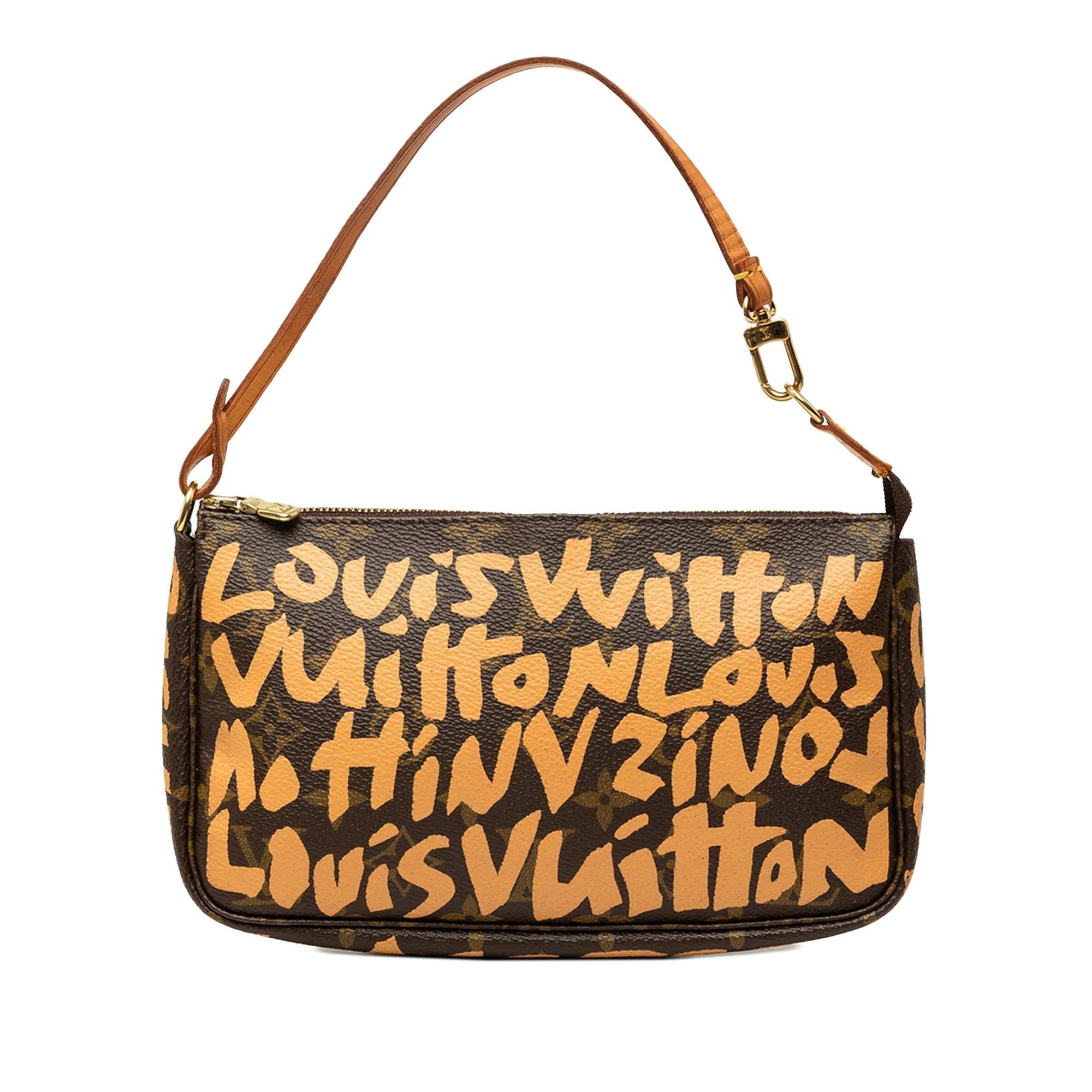 Pochette Accessoire leather handbag