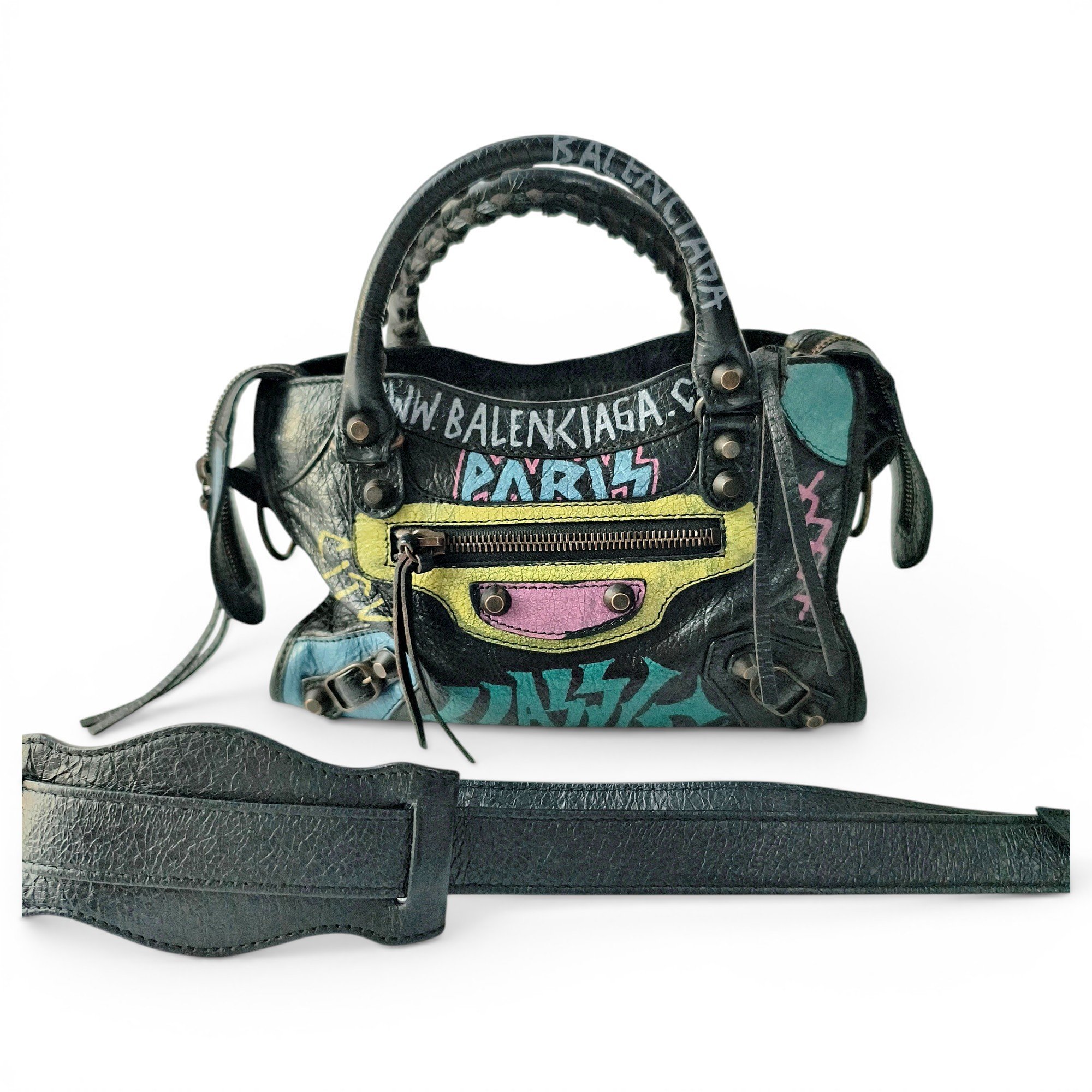 City leather handbag