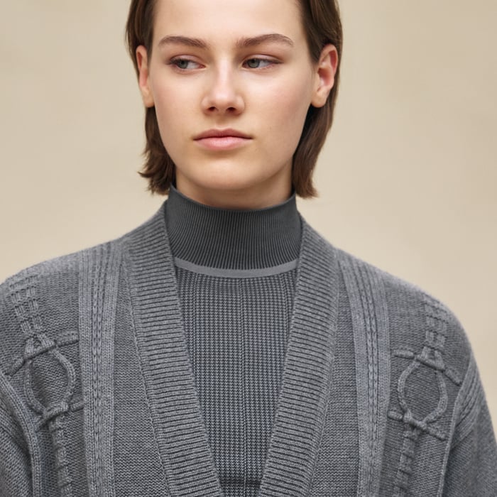 Gris Osmium Buttoned Cardigan