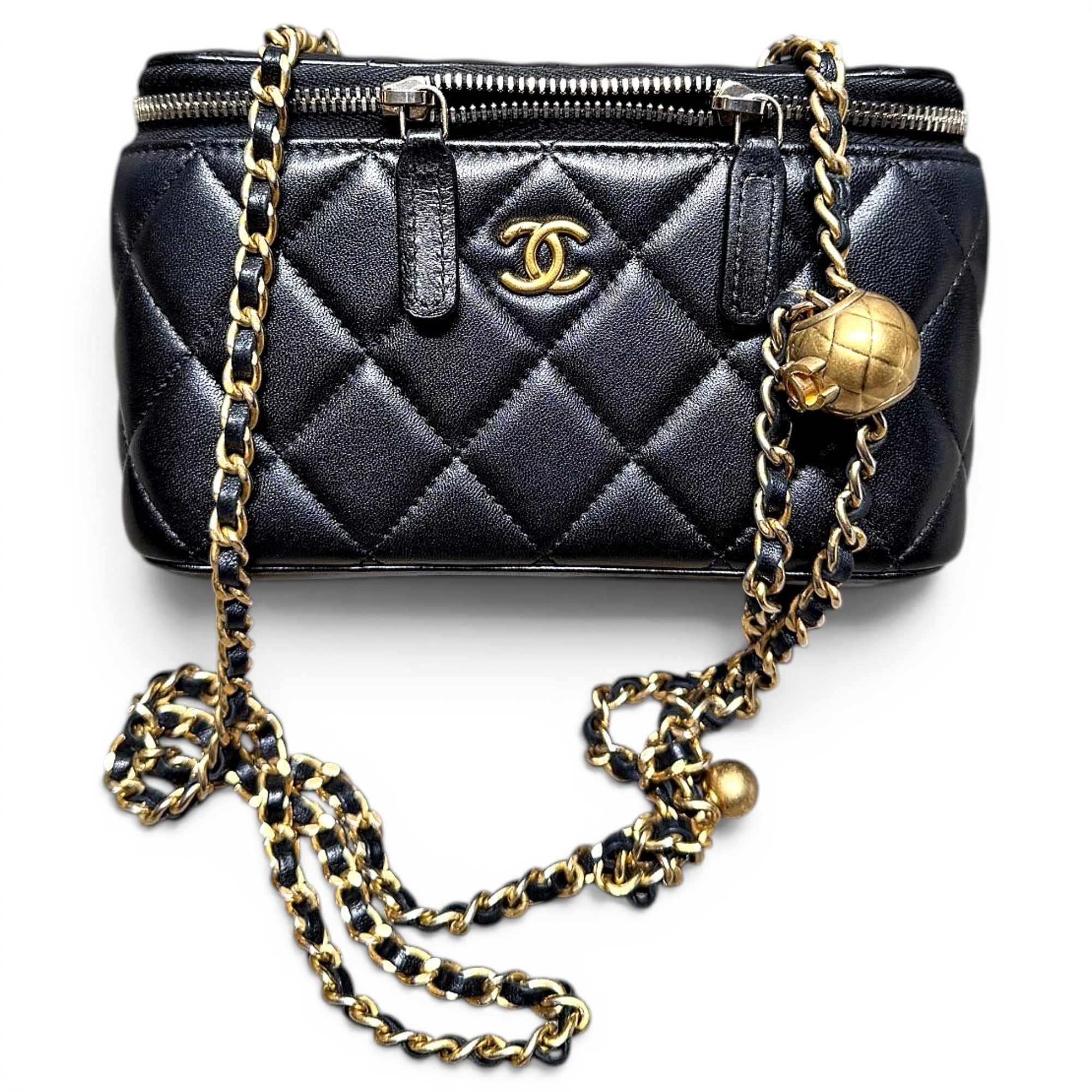 Trendy CC Vanity leather handbag