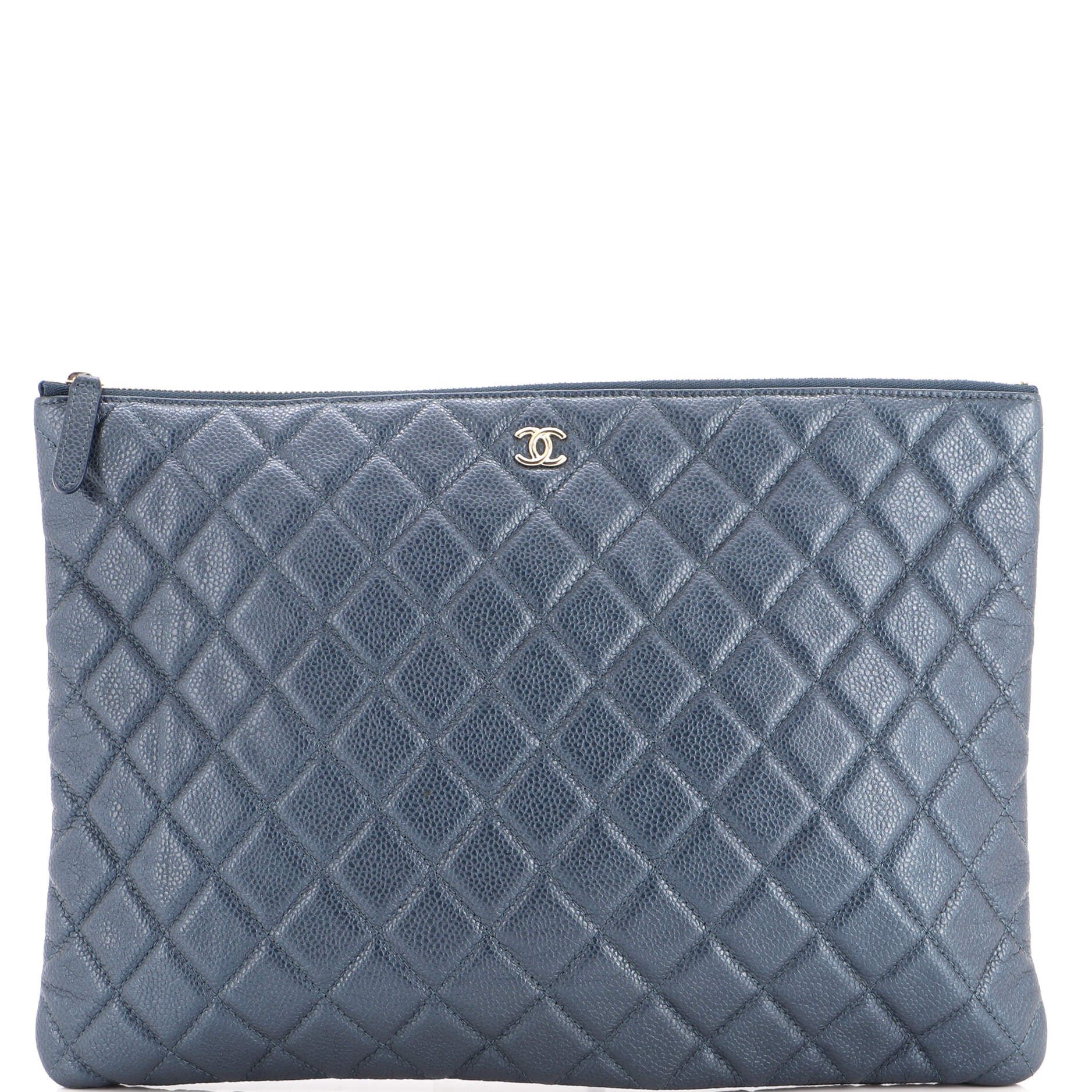 O Case Clutch Quilted Iridescent Caviar Large